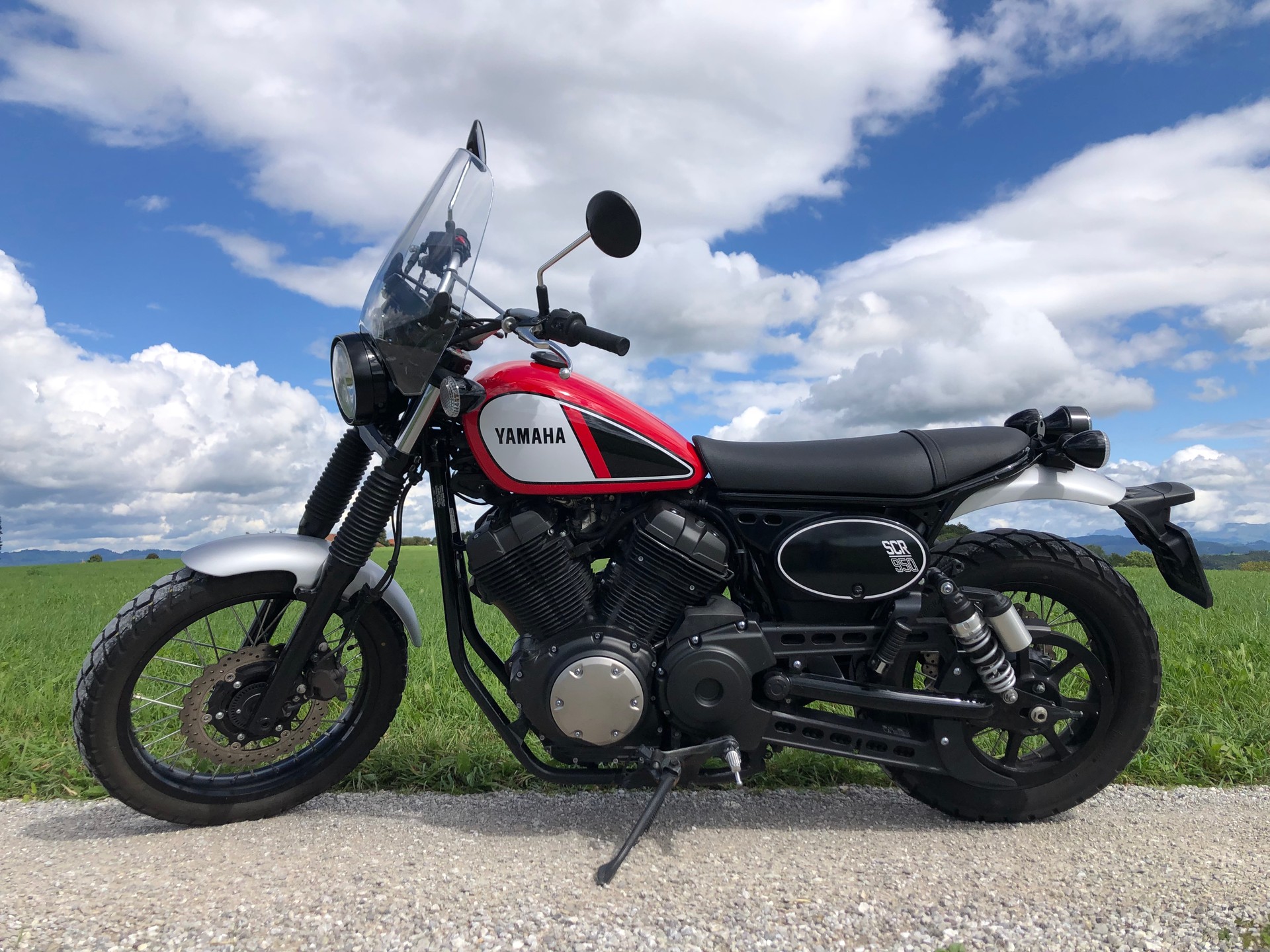 YAMAHA SCR 950 ABS-image-1