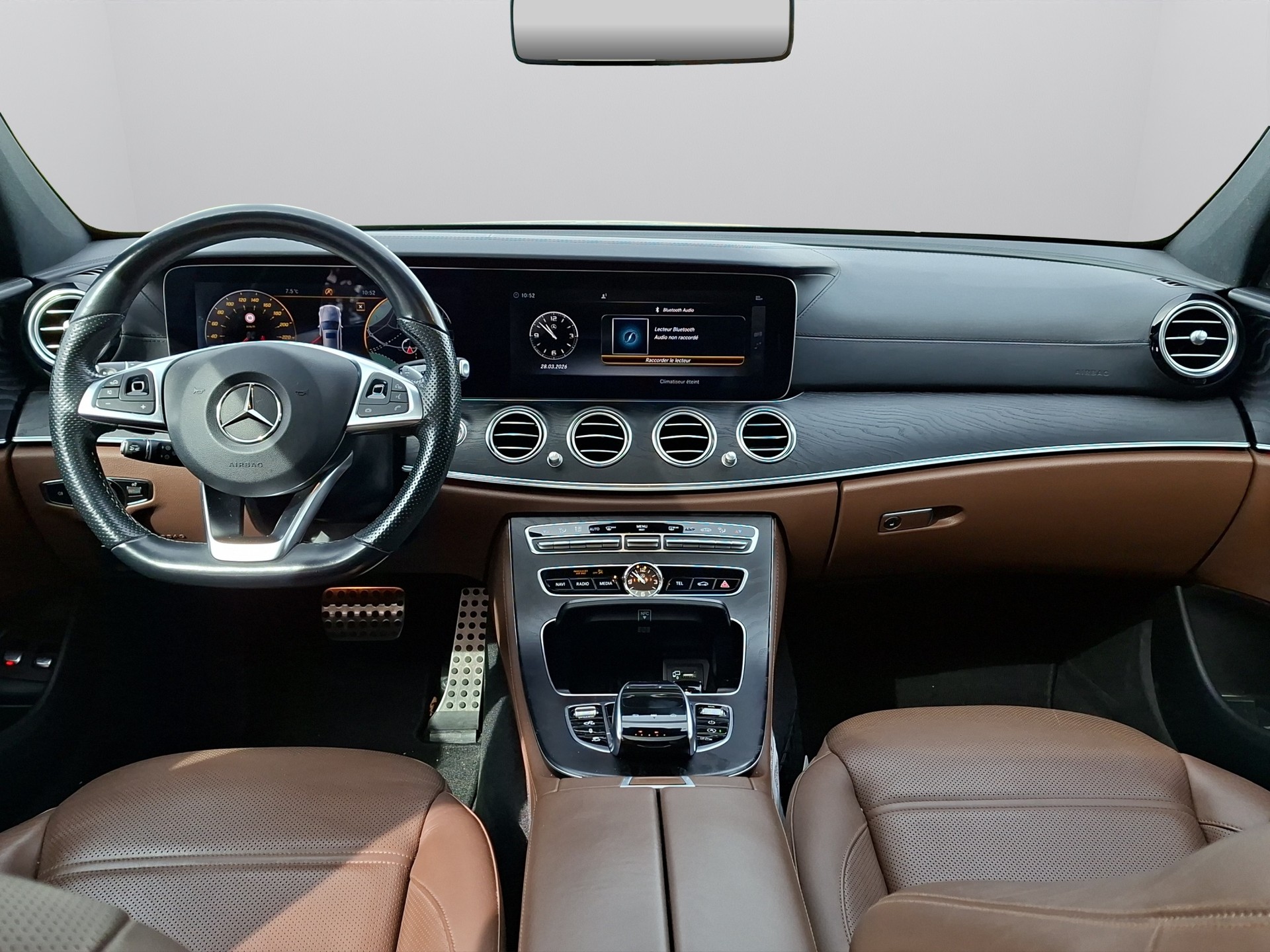 MERCEDES-BENZ E 43 AMG 4 Matic 9G-Tronic-image-12