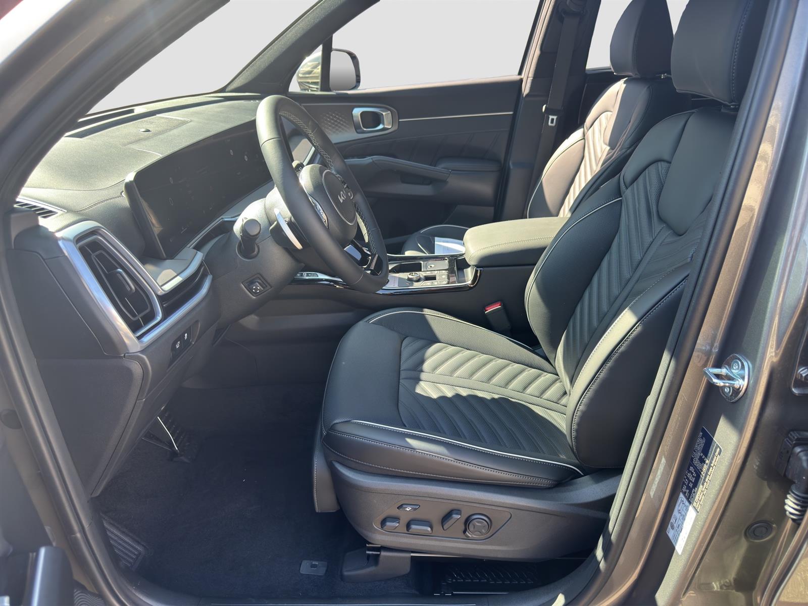 KIA Sorento 2.2 SmartD Style 7P-image-6
