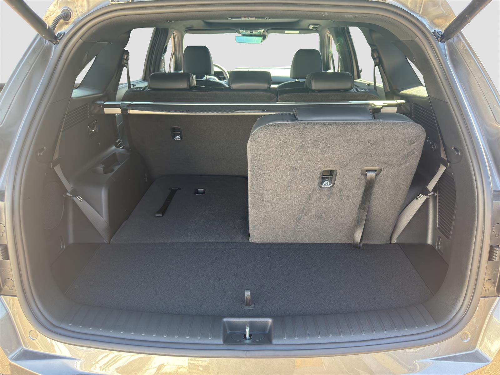 KIA Sorento 2.2 SmartD Style 7P-image-4