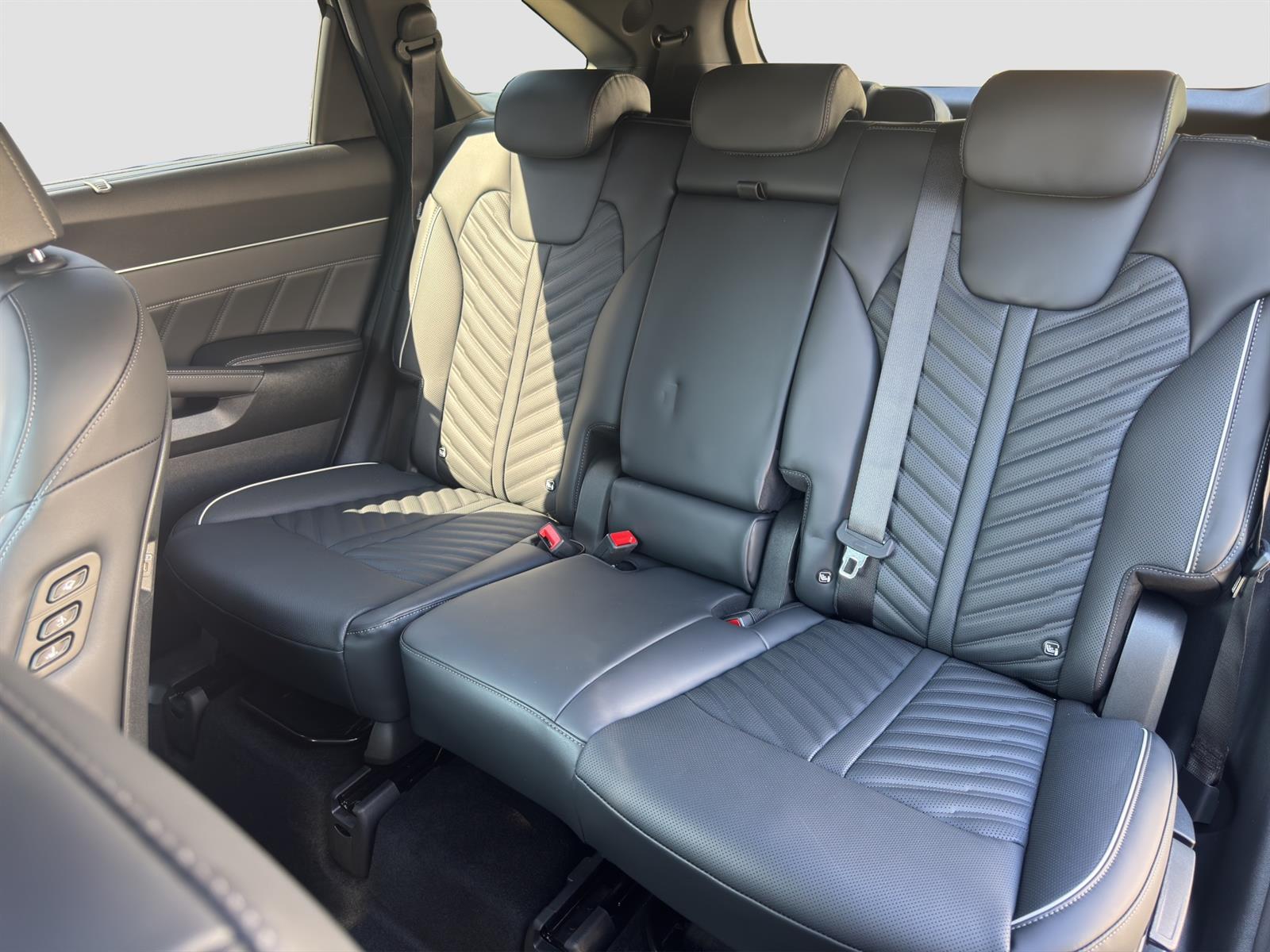 KIA Sorento 2.2 SmartD Style 7P-image-5