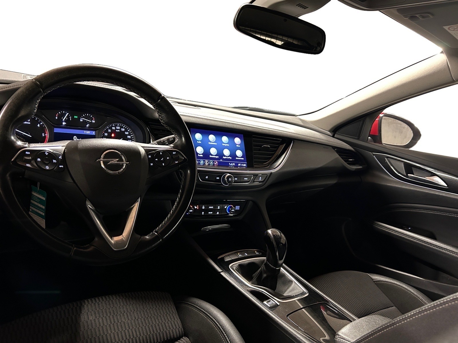 OPEL Insignia 2.0 CDTI Sports Tourer Excellence 4WD-image-8