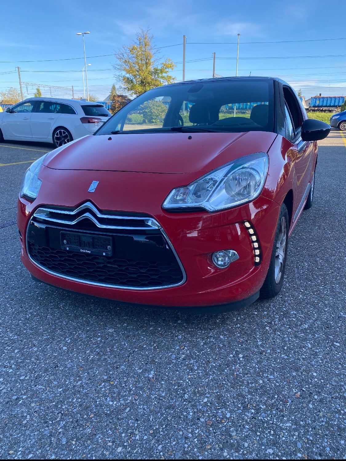 DS AUTOMOBILES DS3 1.4 VTi Chic-image-1