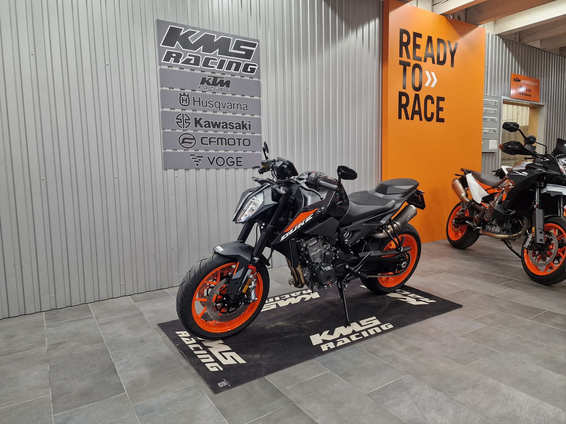 KTM 790 Duke-image-2