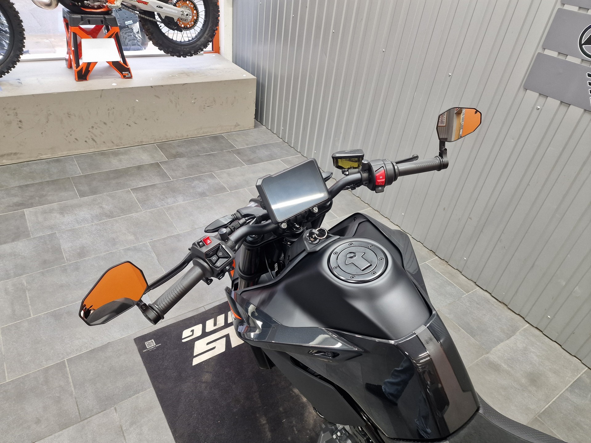 KTM 790 Duke-image-8
