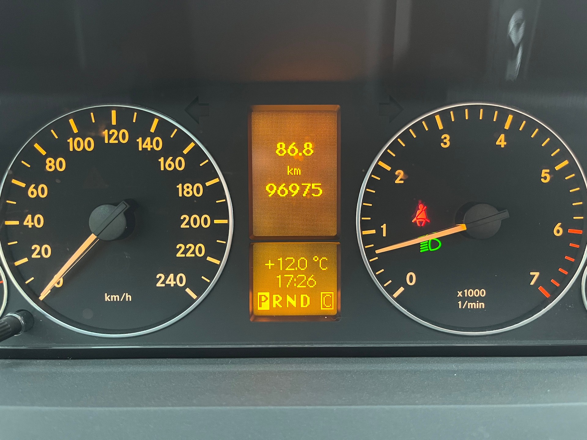 MERCEDES-BENZ A 180 (170) Avantgarde Autotronic / Frisch ab MFK & Sevice-image-14