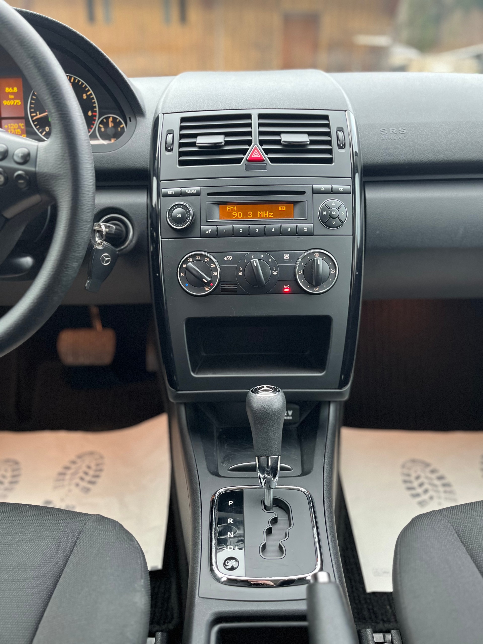 MERCEDES-BENZ A 180 (170) Avantgarde Autotronic / Frisch ab MFK & Sevice-image-7