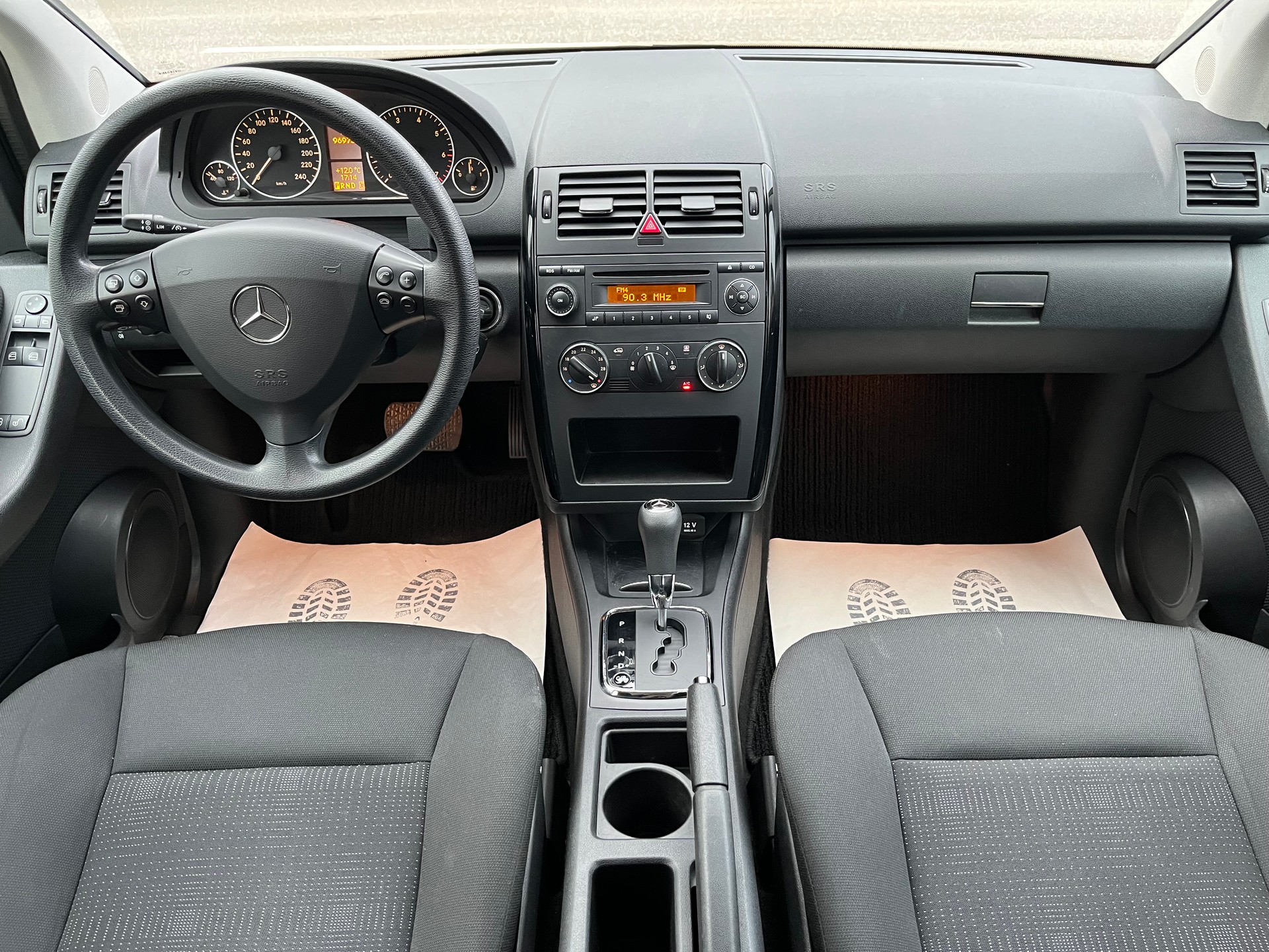MERCEDES-BENZ A 180 (170) Avantgarde Autotronic / Frisch ab MFK & Sevice-image-6