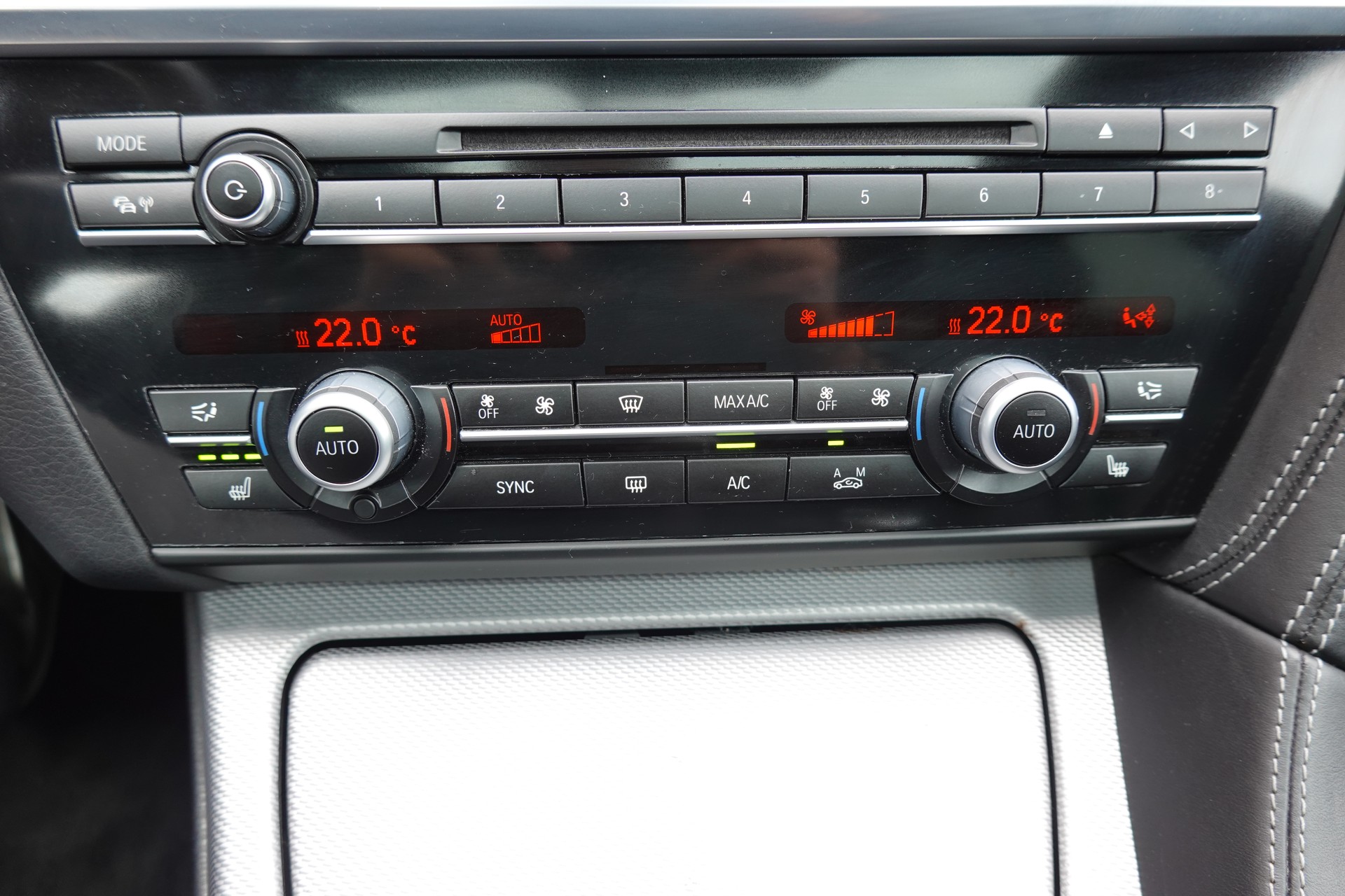 BMW 640i Gran Coupé xDrive - "Véhicule CH * Toit Ouvrant * Harman&Kardon * Head-Up Display * Sièges Electriques"-image-21
