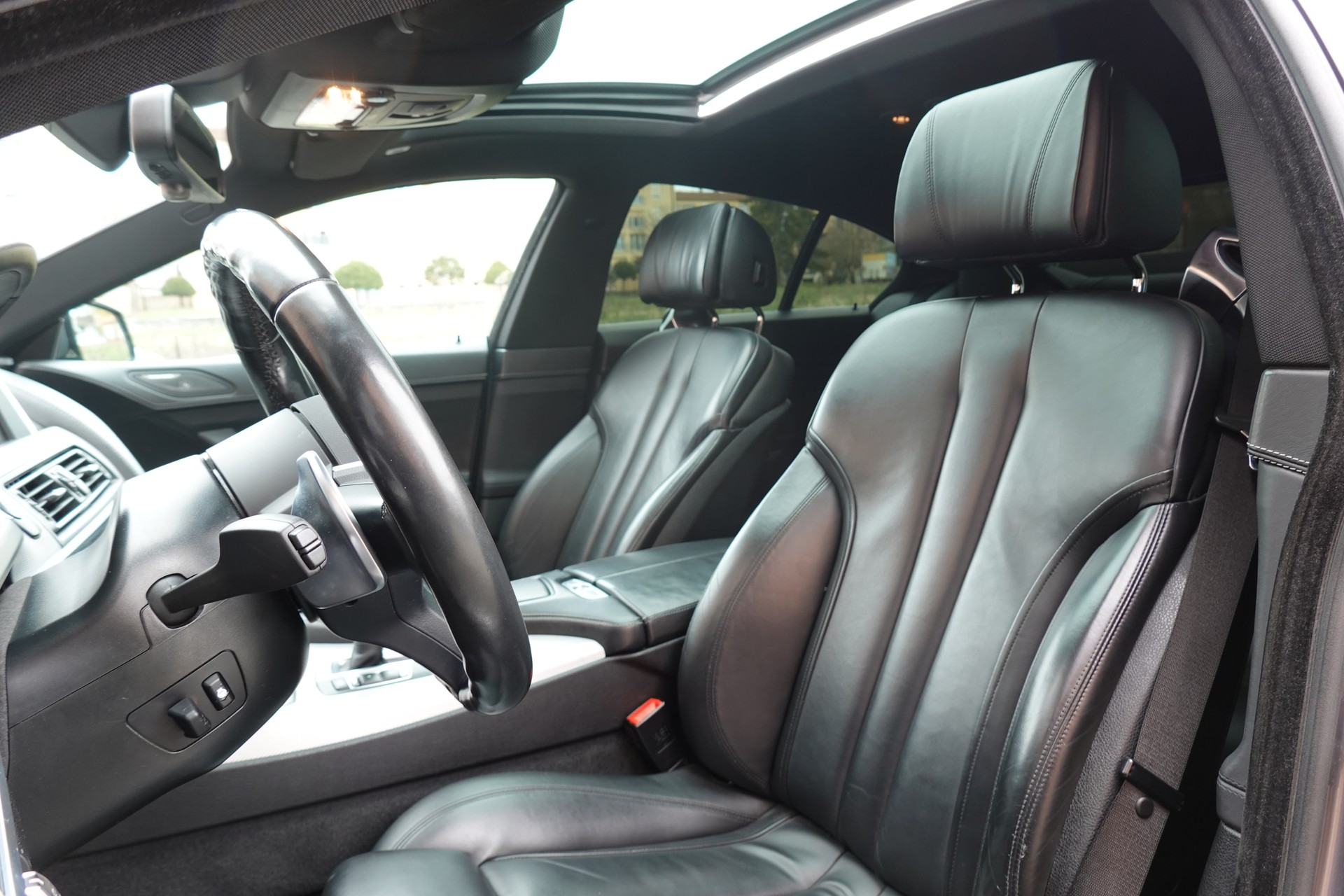 BMW 640i Gran Coupé xDrive - "Véhicule CH * Toit Ouvrant * Harman&Kardon * Head-Up Display * Sièges Electriques"-image-27
