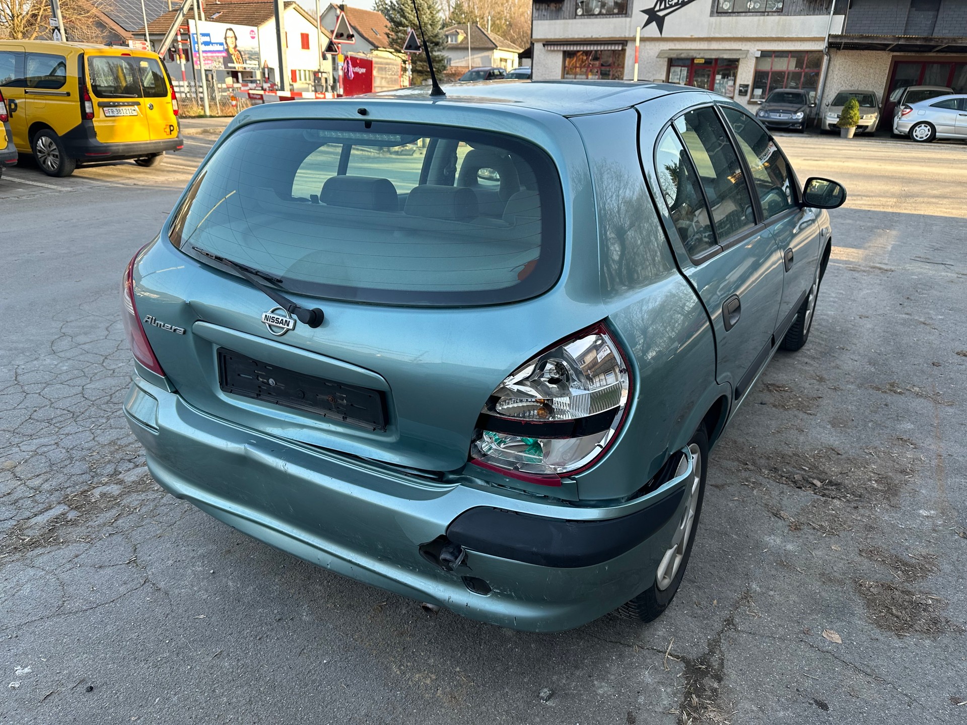 NISSAN Almera 1.5 16V Comfort FIXPREIS-image-8