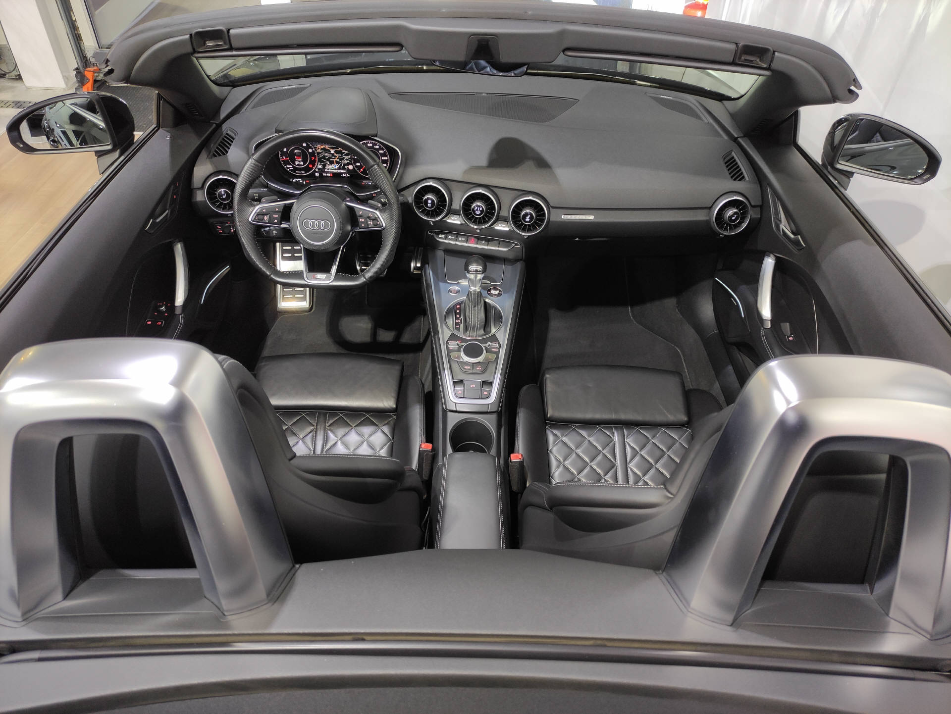 AUDI TT Roadster 2.0 TFSI S-Line quattro S-Tronic-image-12