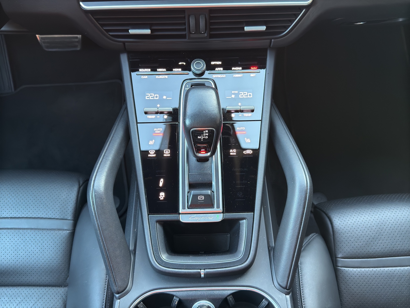 PORSCHE Cayenne S *APPROVED PORSCHE GARANTIE*-image-10