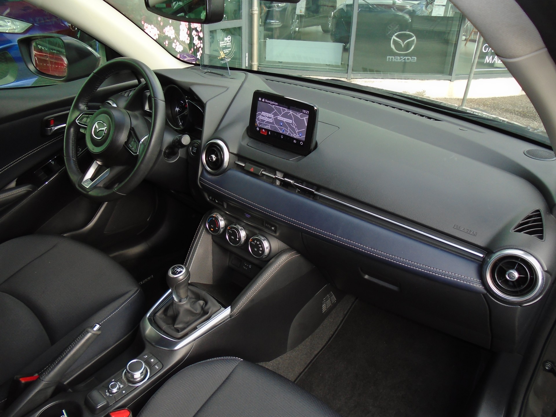 MAZDA 2 SKYACTIV-G 90 Mild Hybrid Revolution-image-6