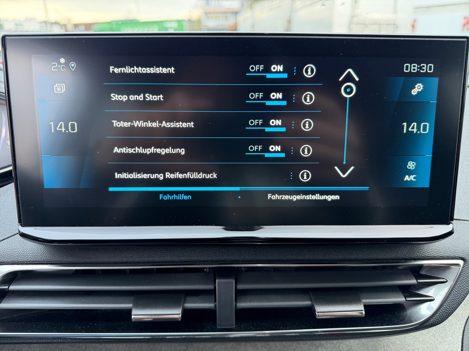 PEUGEOT 5008 1.2 Pure Tech Active Pack-image-19