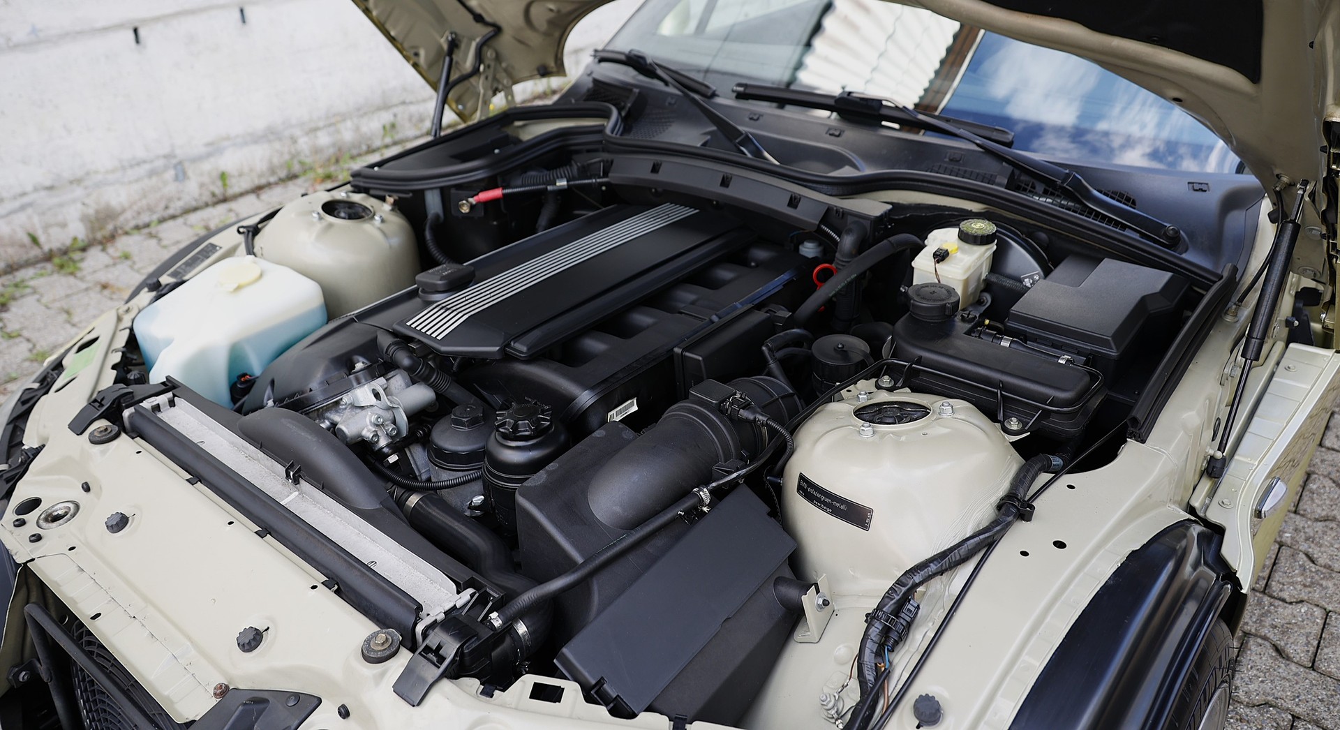 BMW Z3 3.0i Coupé-image-25