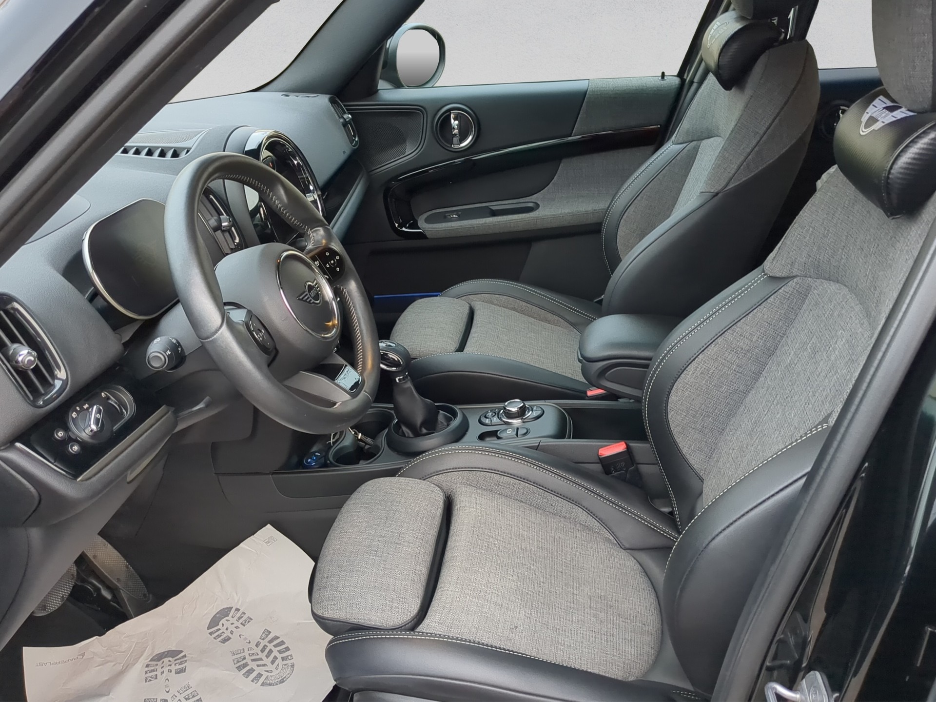 MINI Countryman Cooper SE ALL4 PHEV Steptronic-image-8