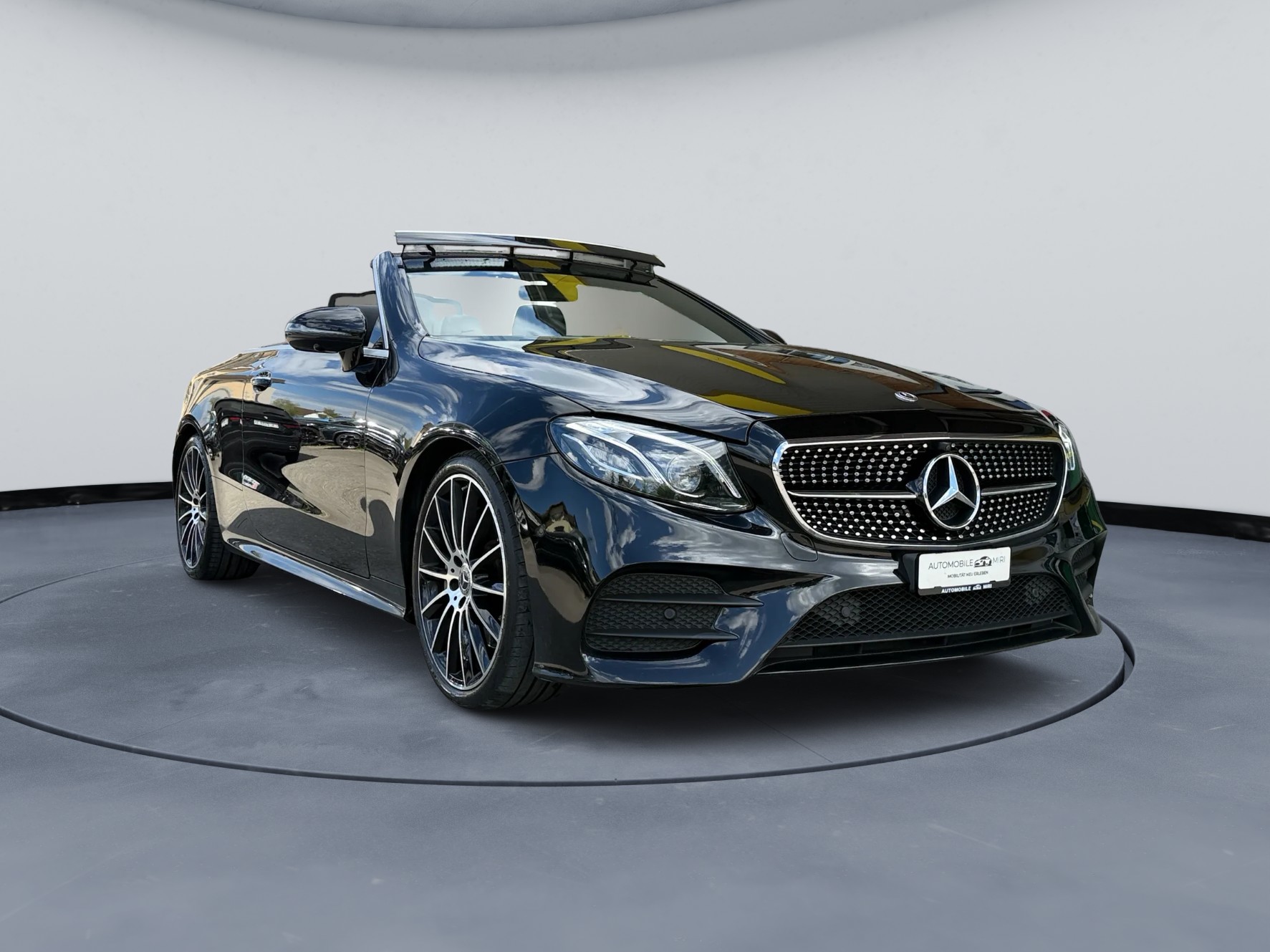 MERCEDES-BENZ E 300 Cabriolet AMG Line 9G-Tronic-image-2