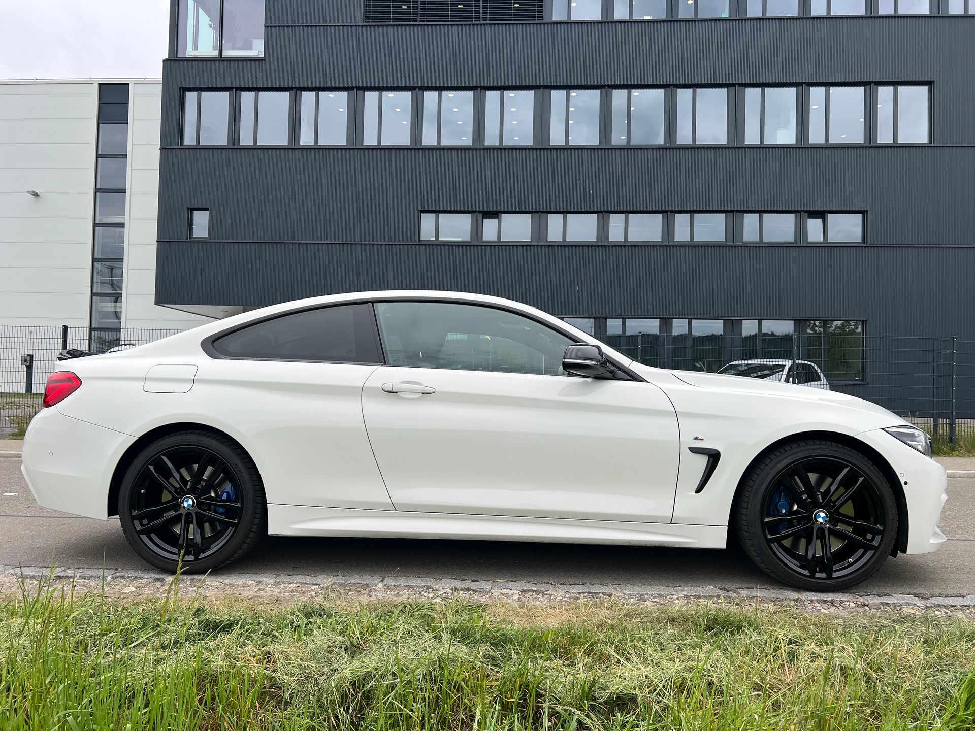 BMW 440i Coupé xDrive M Sport Steptronic-image-18