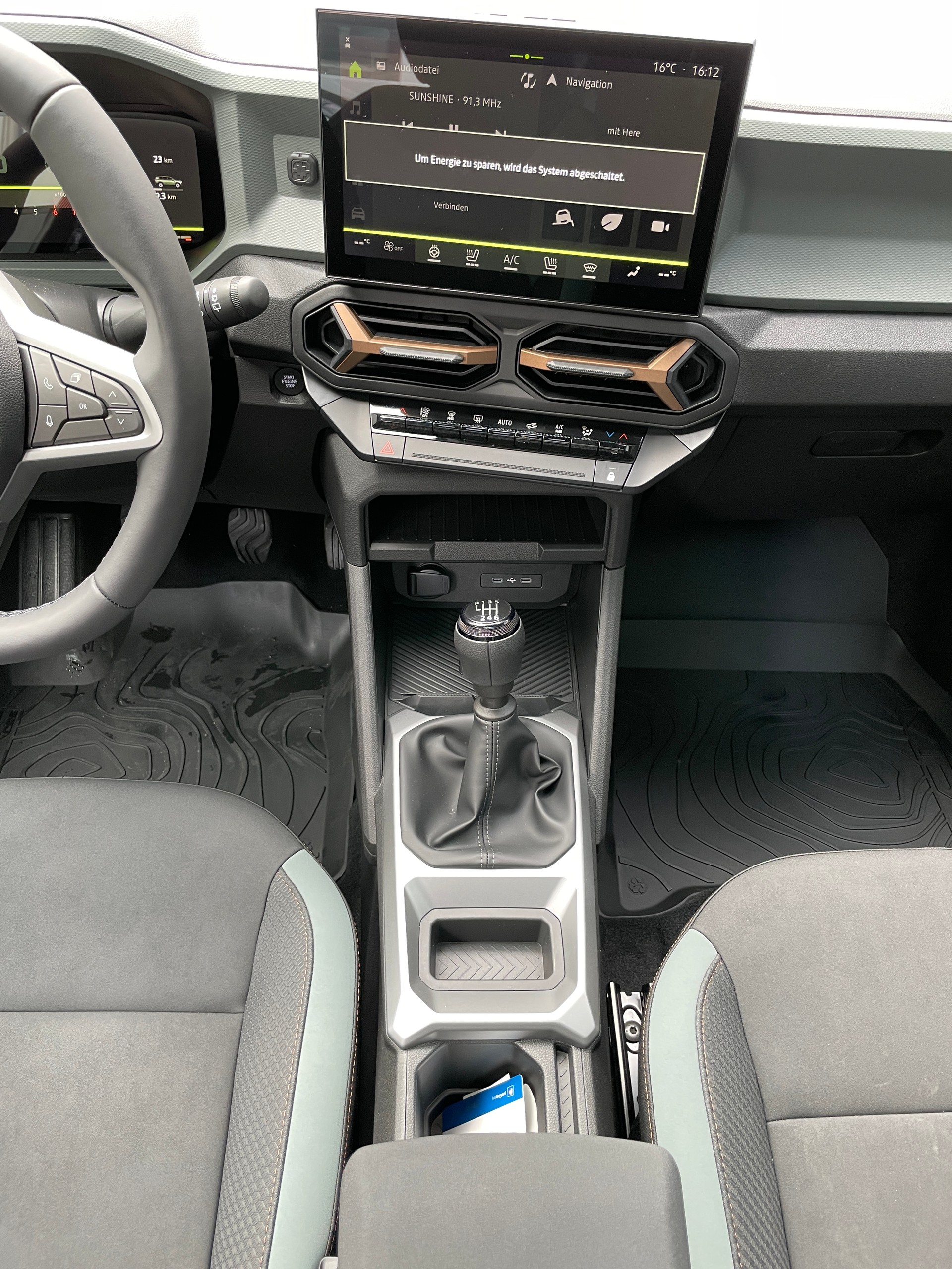 DACIA Bigster TCe 140 48V Extreme-image-22