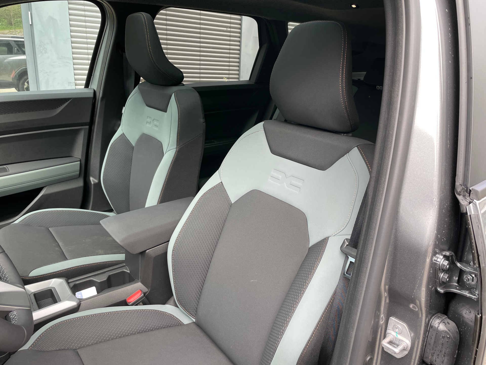 DACIA Bigster TCe 140 48V Extreme-image-15