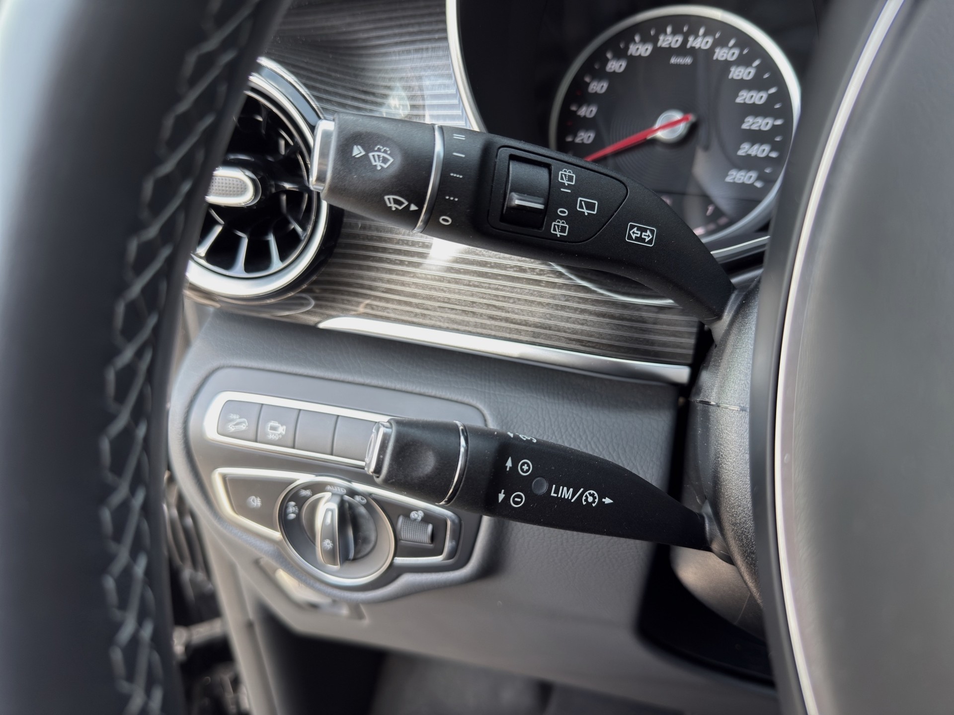 MERCEDES-BENZ V 250 d lang Avantgarde 4Matic G-Tronic-image-19