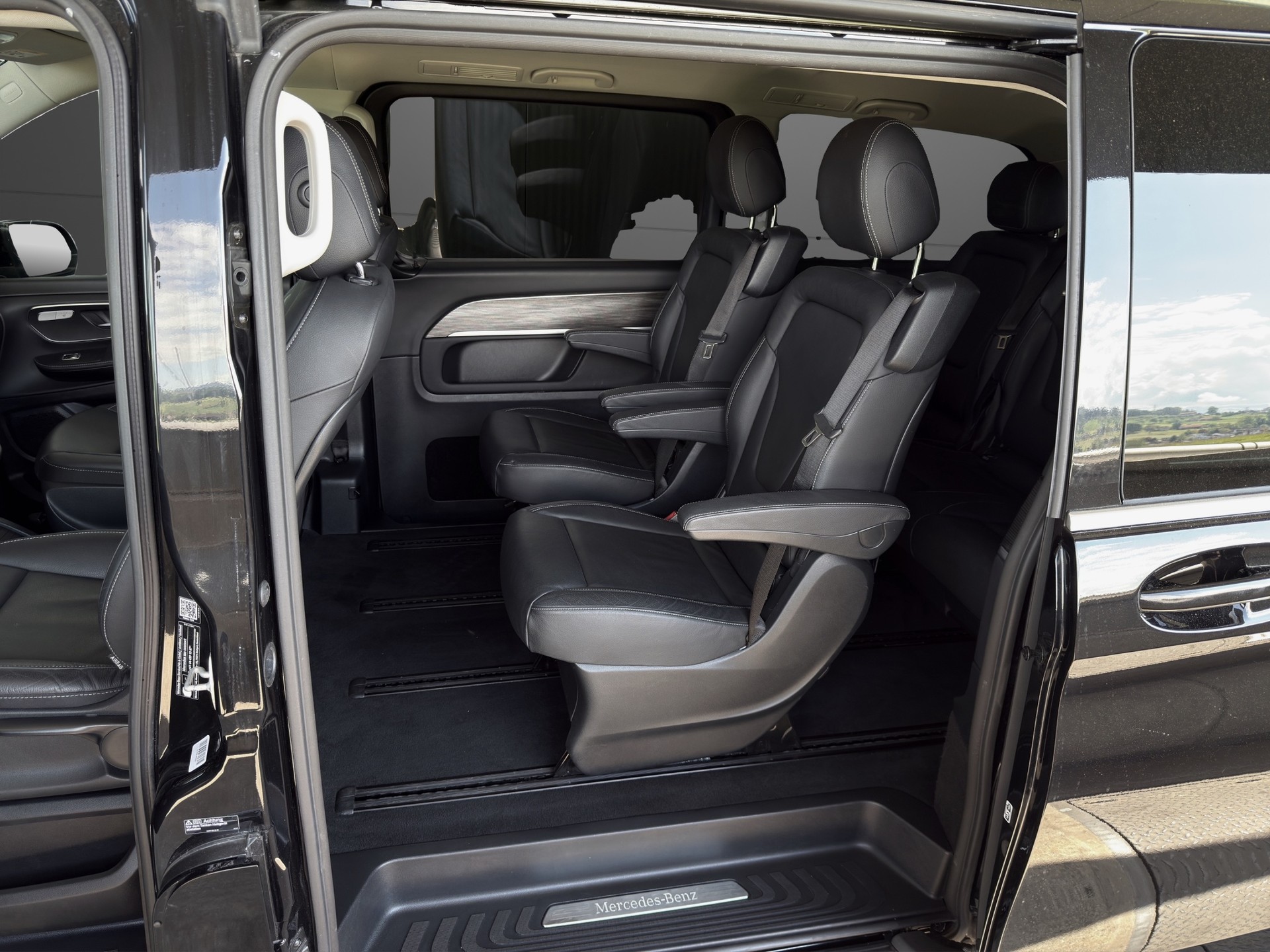 MERCEDES-BENZ V 250 d lang Avantgarde 4Matic G-Tronic-image-9