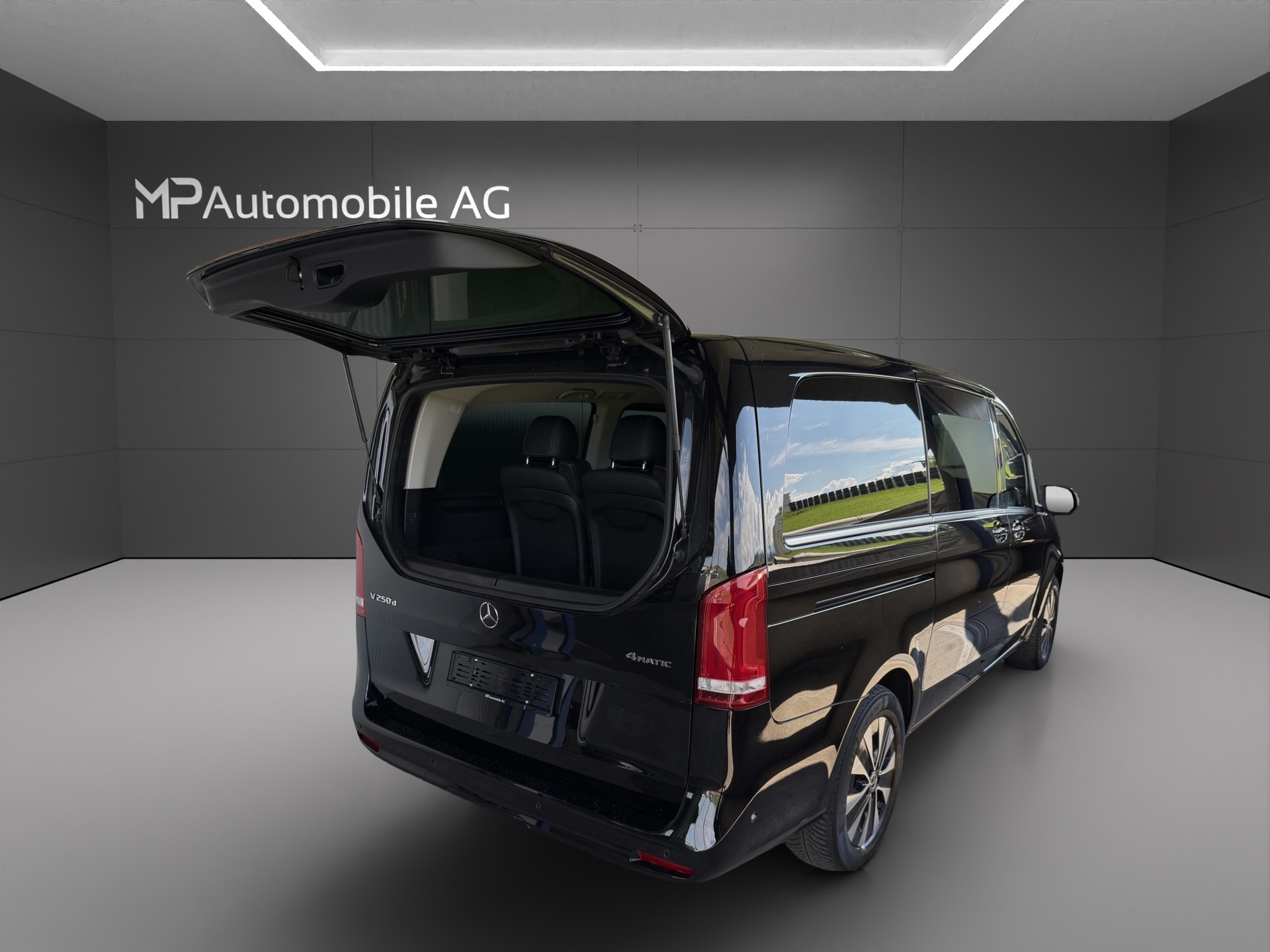 MERCEDES-BENZ V 250 d lang Avantgarde 4Matic G-Tronic-showroom-element-3