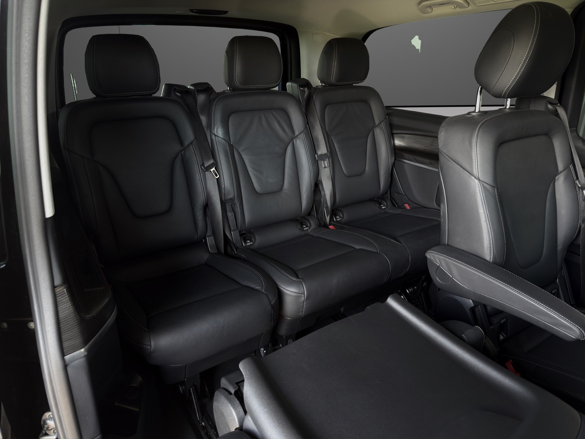 MERCEDES-BENZ V 250 d lang Avantgarde 4Matic G-Tronic-image-11