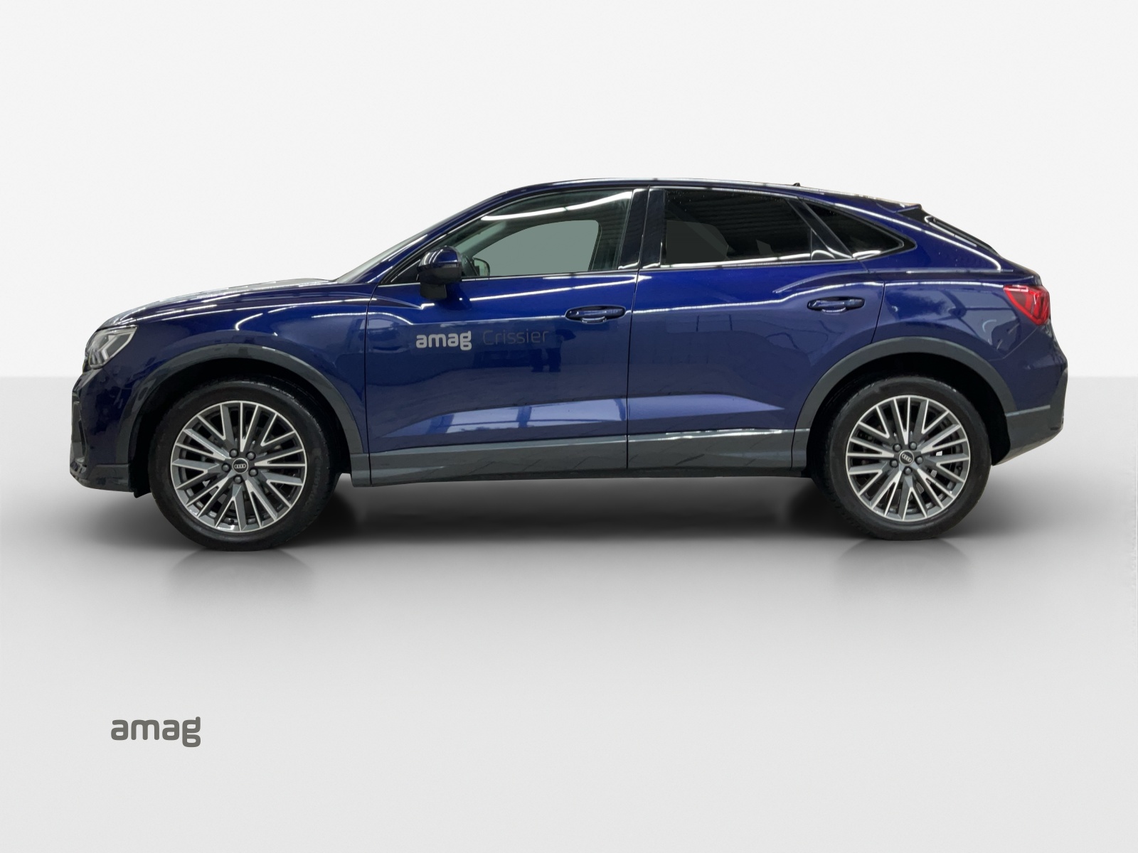 AUDI Q3 Sportback 35 TFSI Attraction S-tronic-showroom-element-1