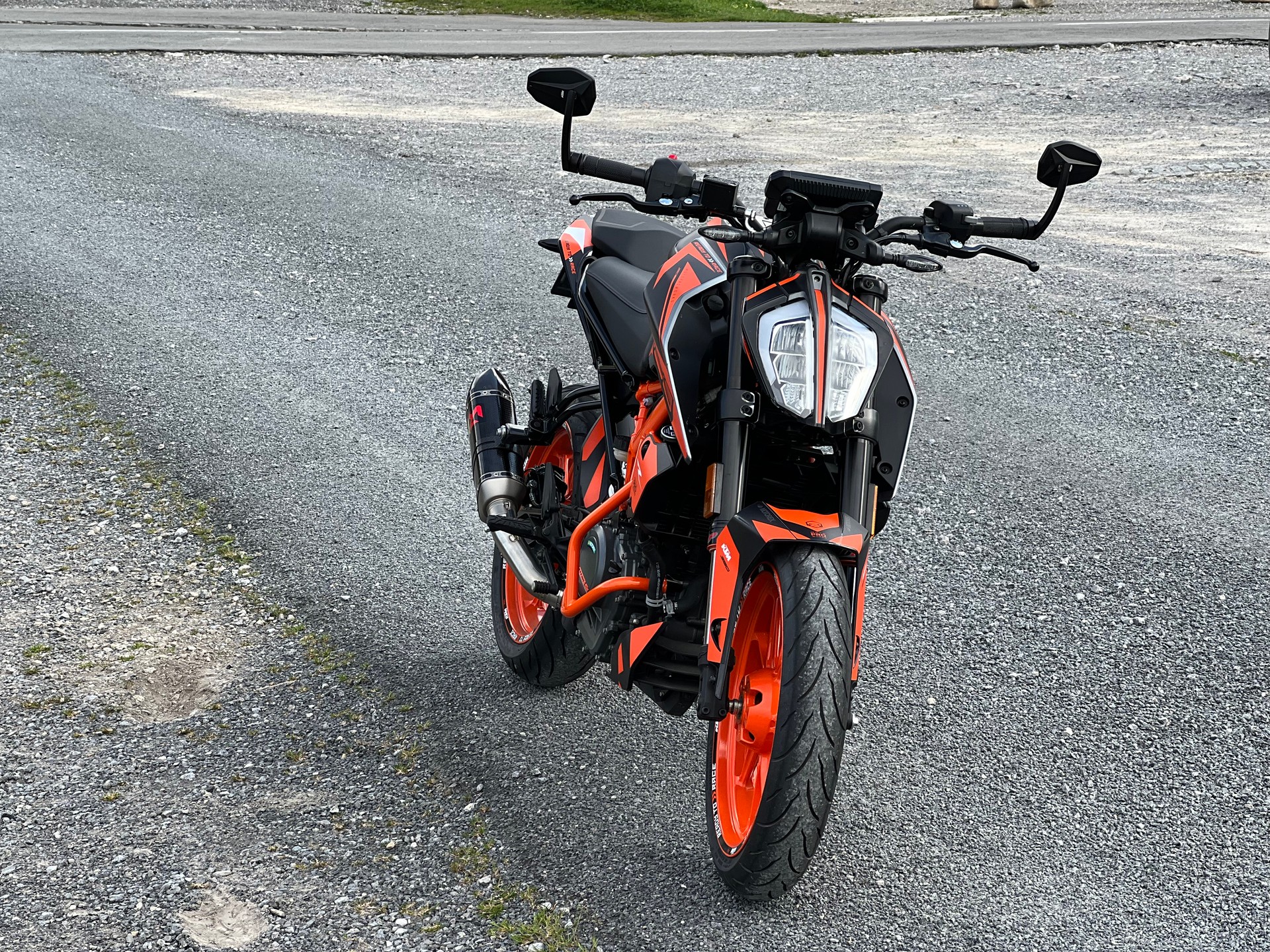 KTM 390 Duke-image-3