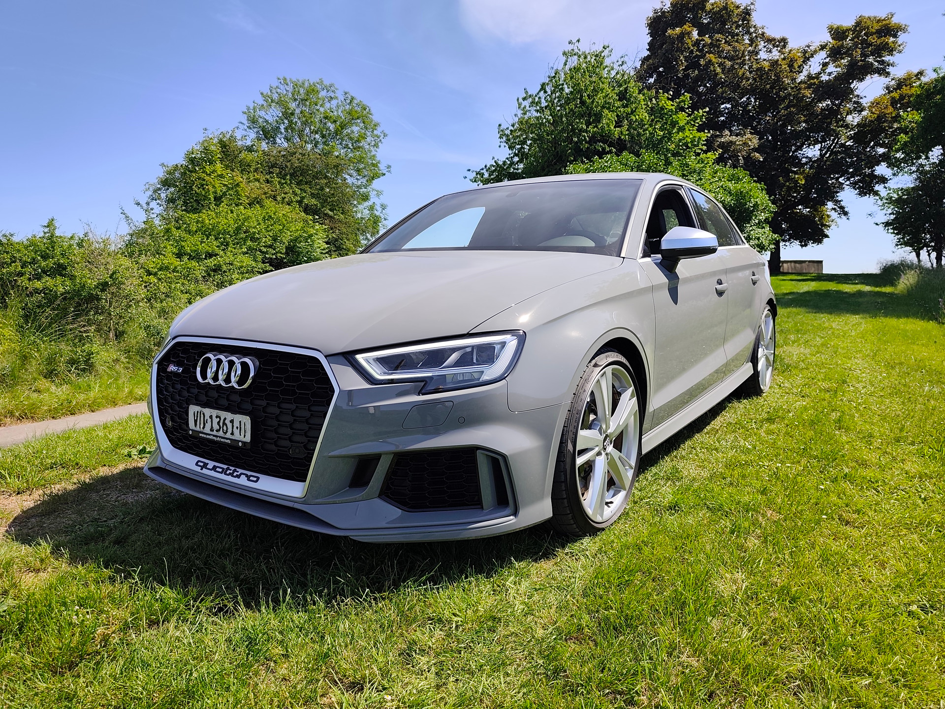 AUDI RS3 Limousine 2.5 TSI quattro S-tronic-image-6