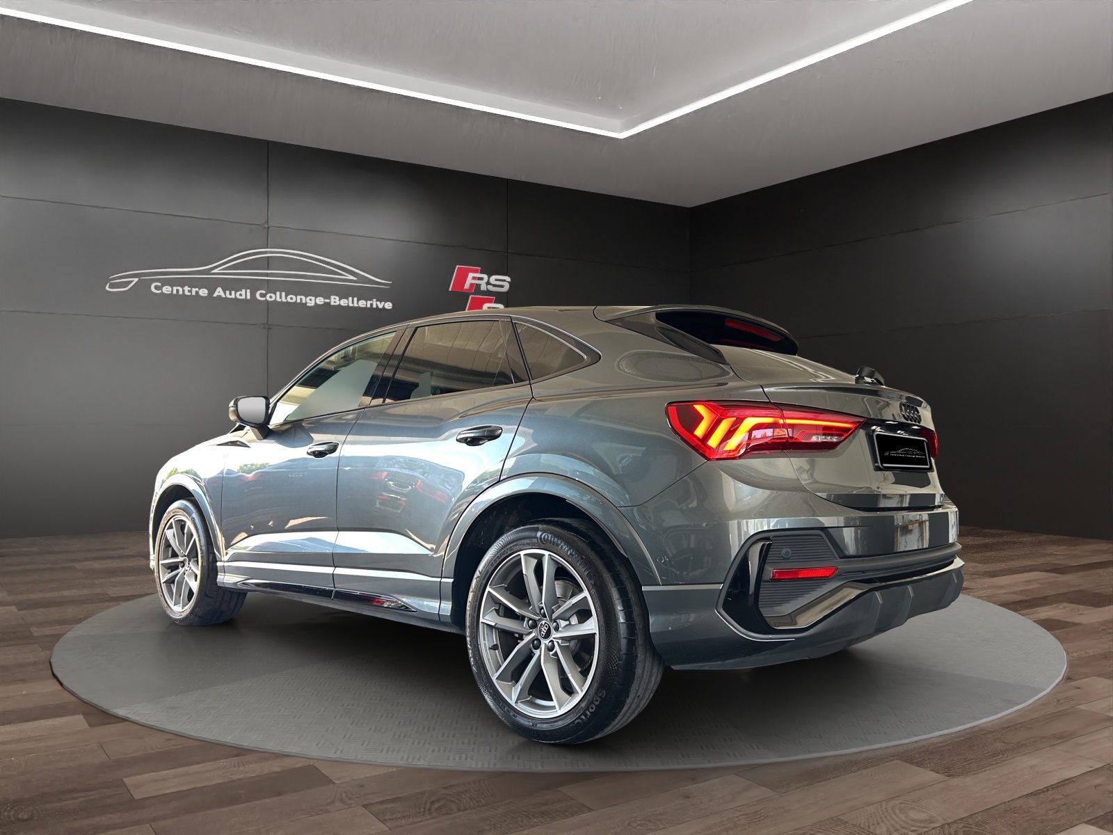 AUDI Q3 Sportback 40 TFSI S line quattro S-tronic-showroom-element-2