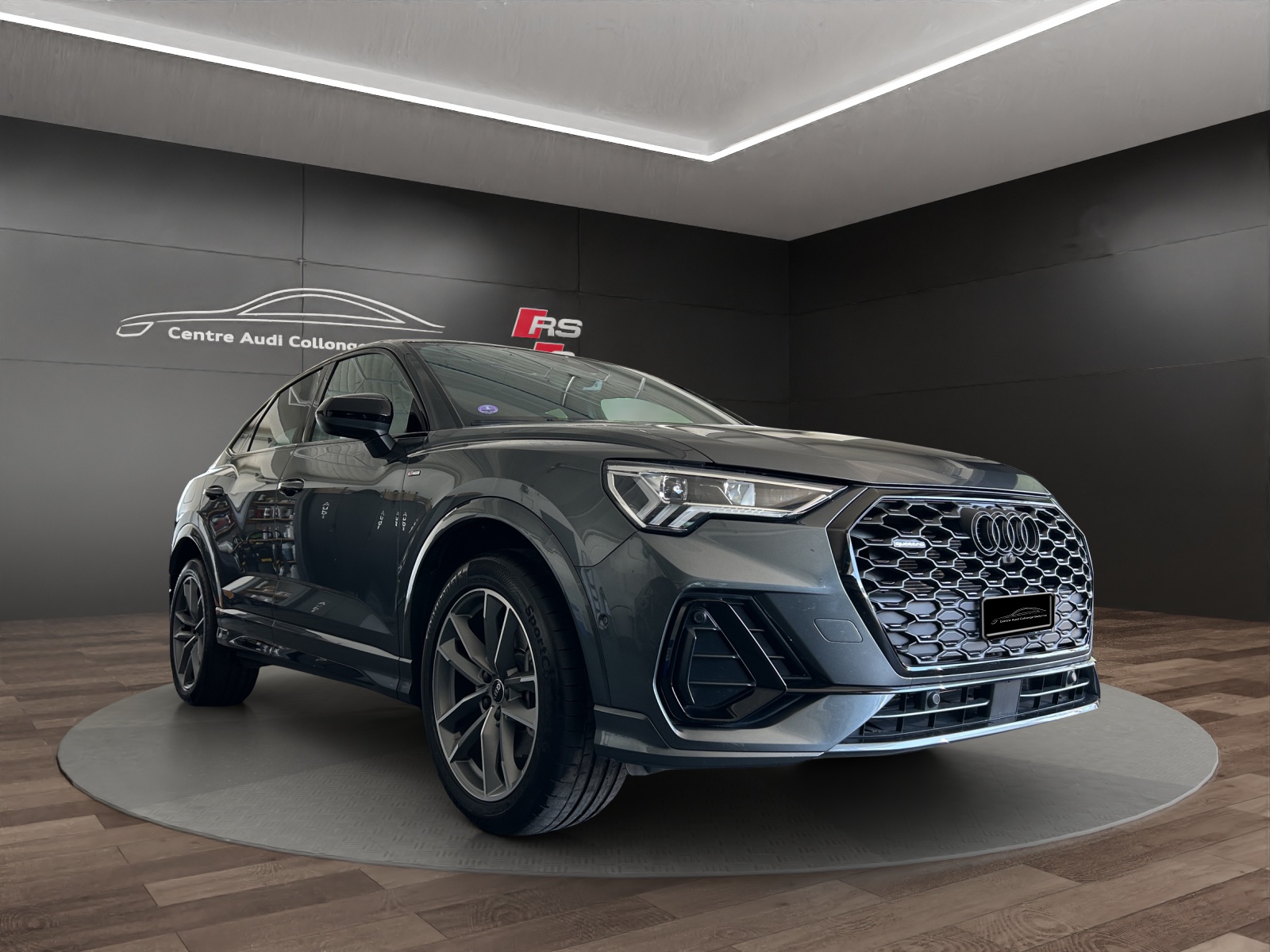 AUDI Q3 Sportback 40 TFSI S line quattro S-tronic-image-6
