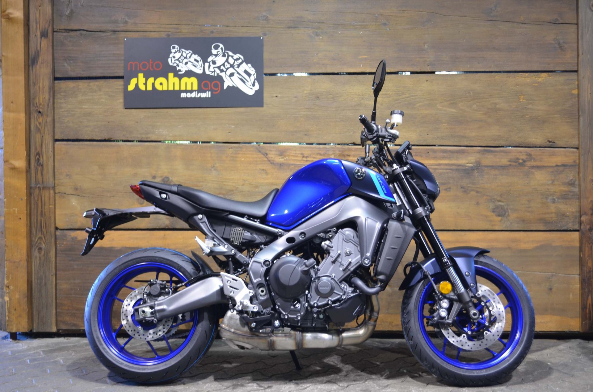 YAMAHA MT-09 ABS-image-1