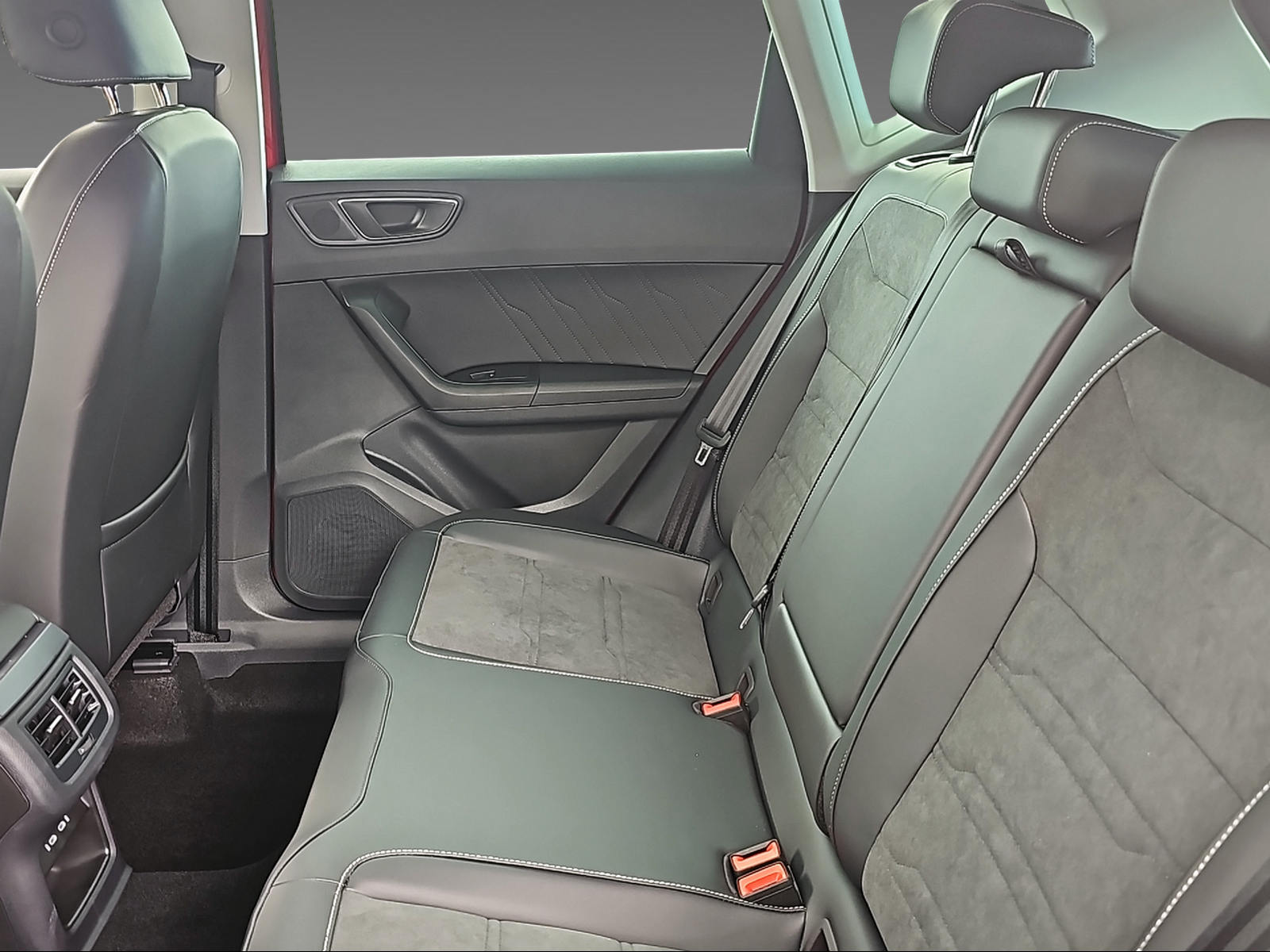 SEAT Ateca 1.5 TSI Go DSG-image-11