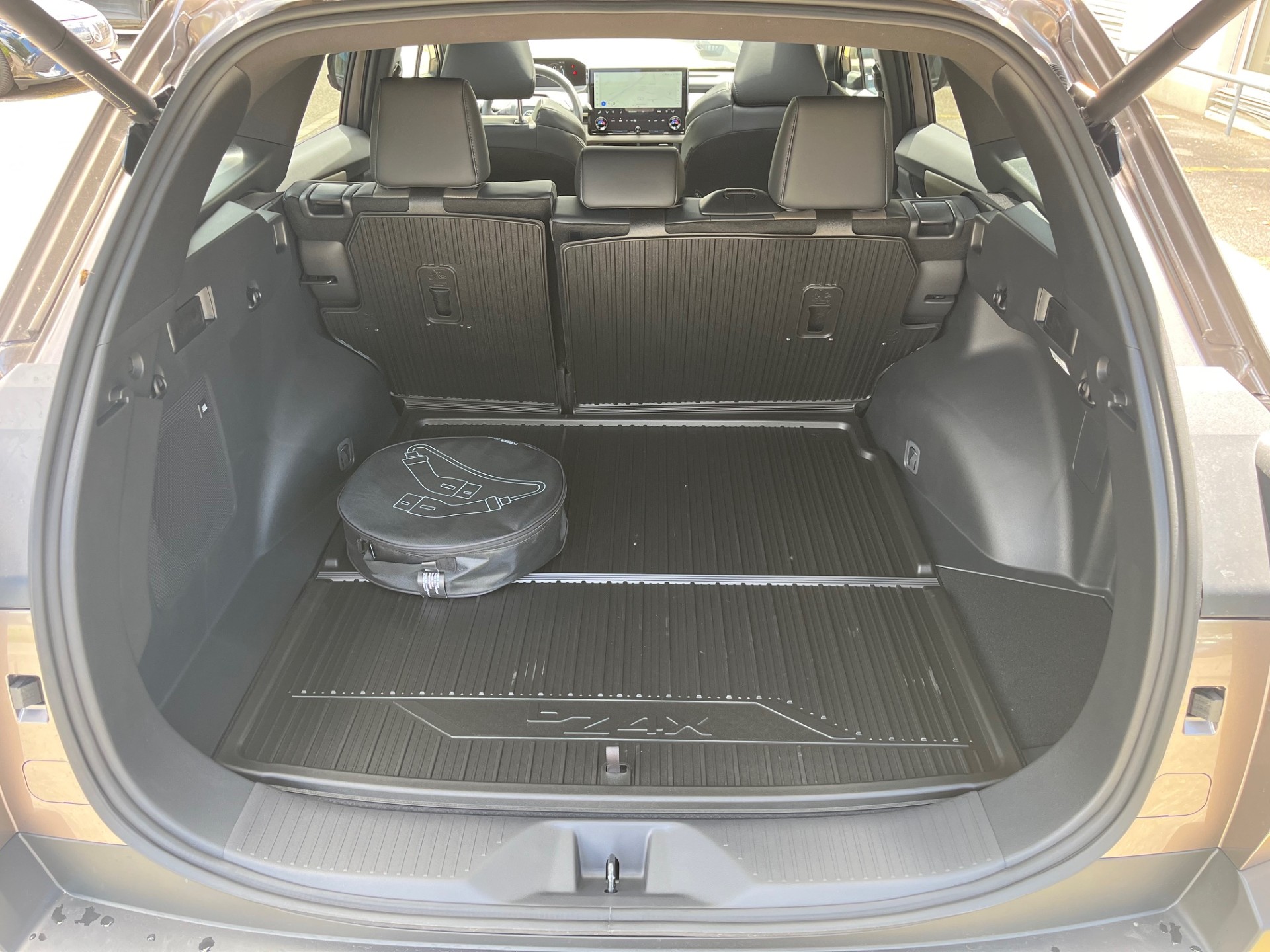 TOYOTA bZ4X Touring Premium AWD-image-12