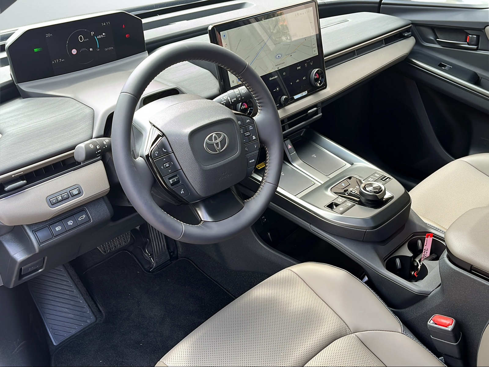 TOYOTA bZ4X Touring Premium AWD-image-7