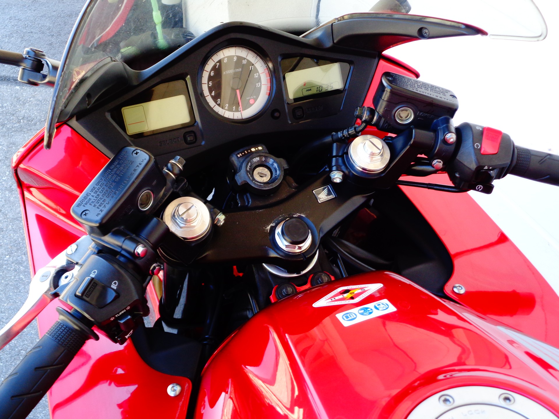 HONDA VFR 800 FI V4 V-Tec ABS-CBS-image-10