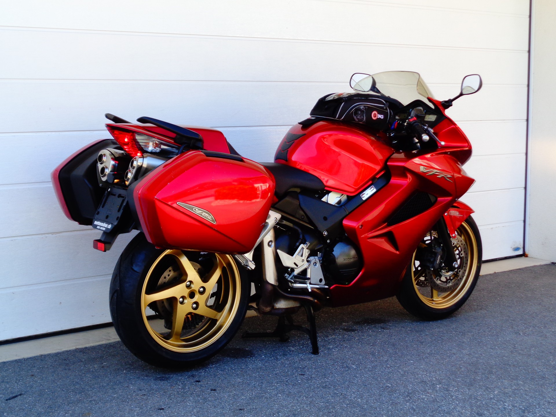 HONDA VFR 800 FI V4 V-Tec ABS-CBS-image-3