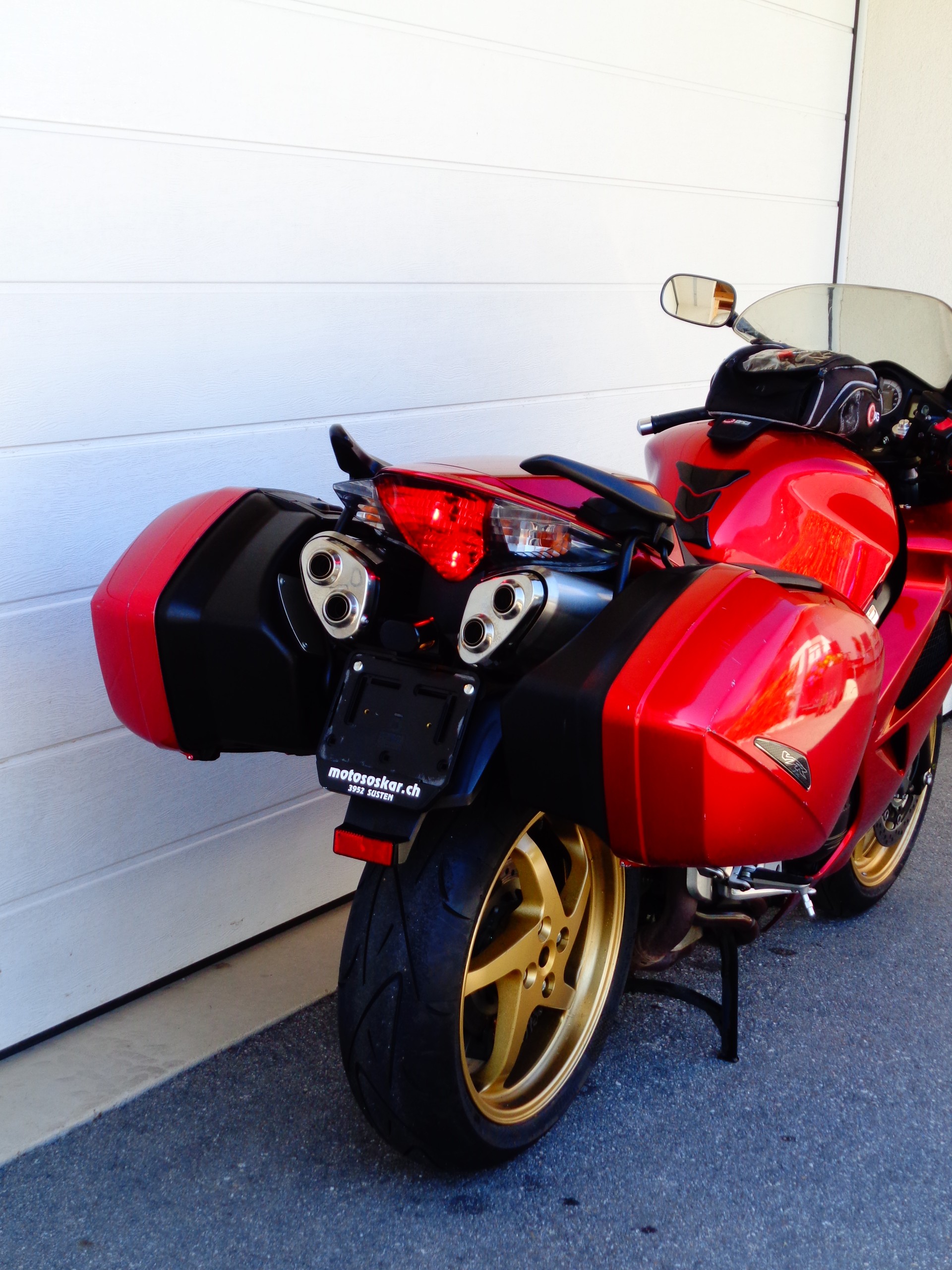 HONDA VFR 800 FI V4 V-Tec ABS-CBS-image-4