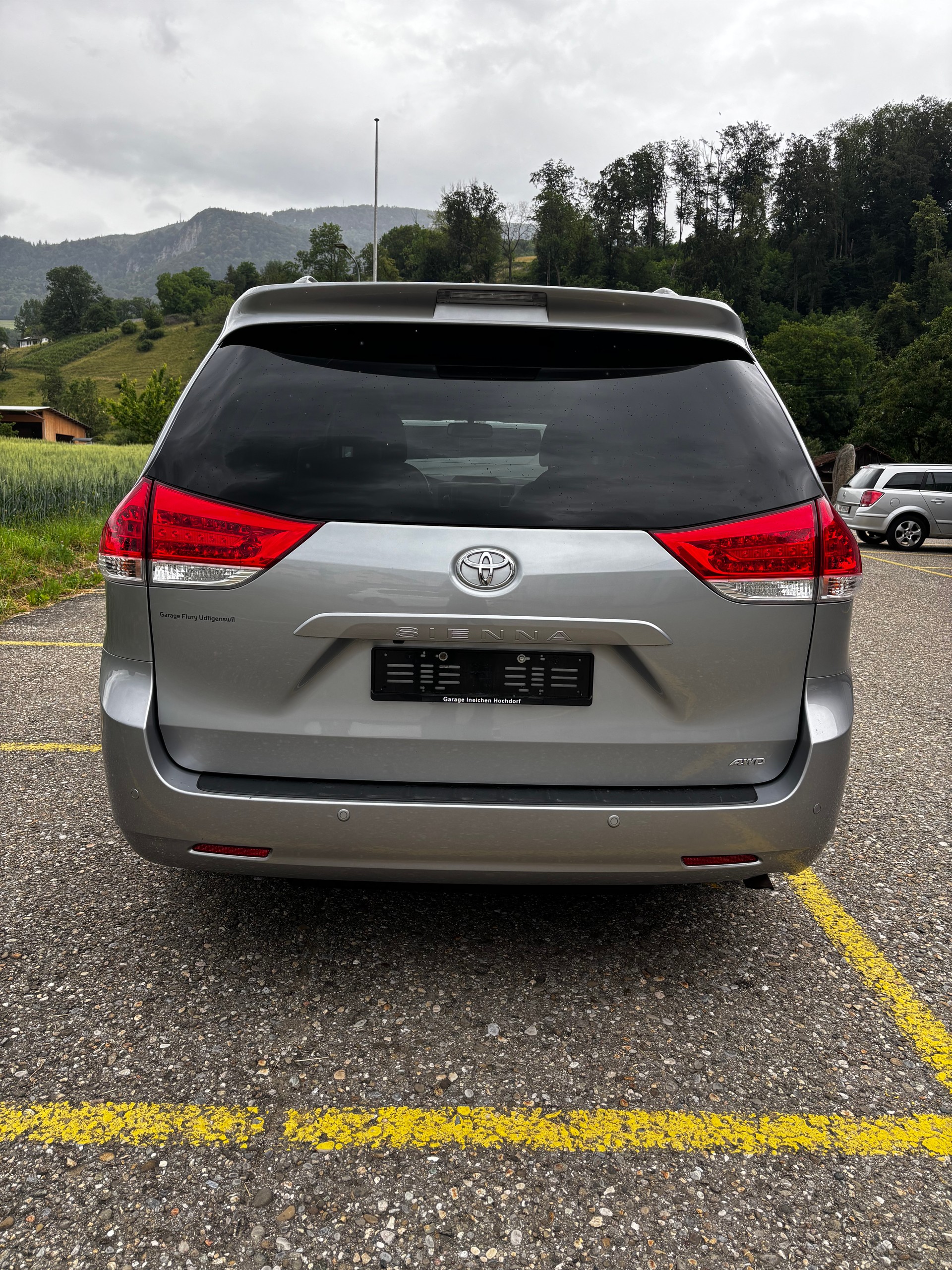 TOYOTA Sienna 3.5 A 4WD-image-6