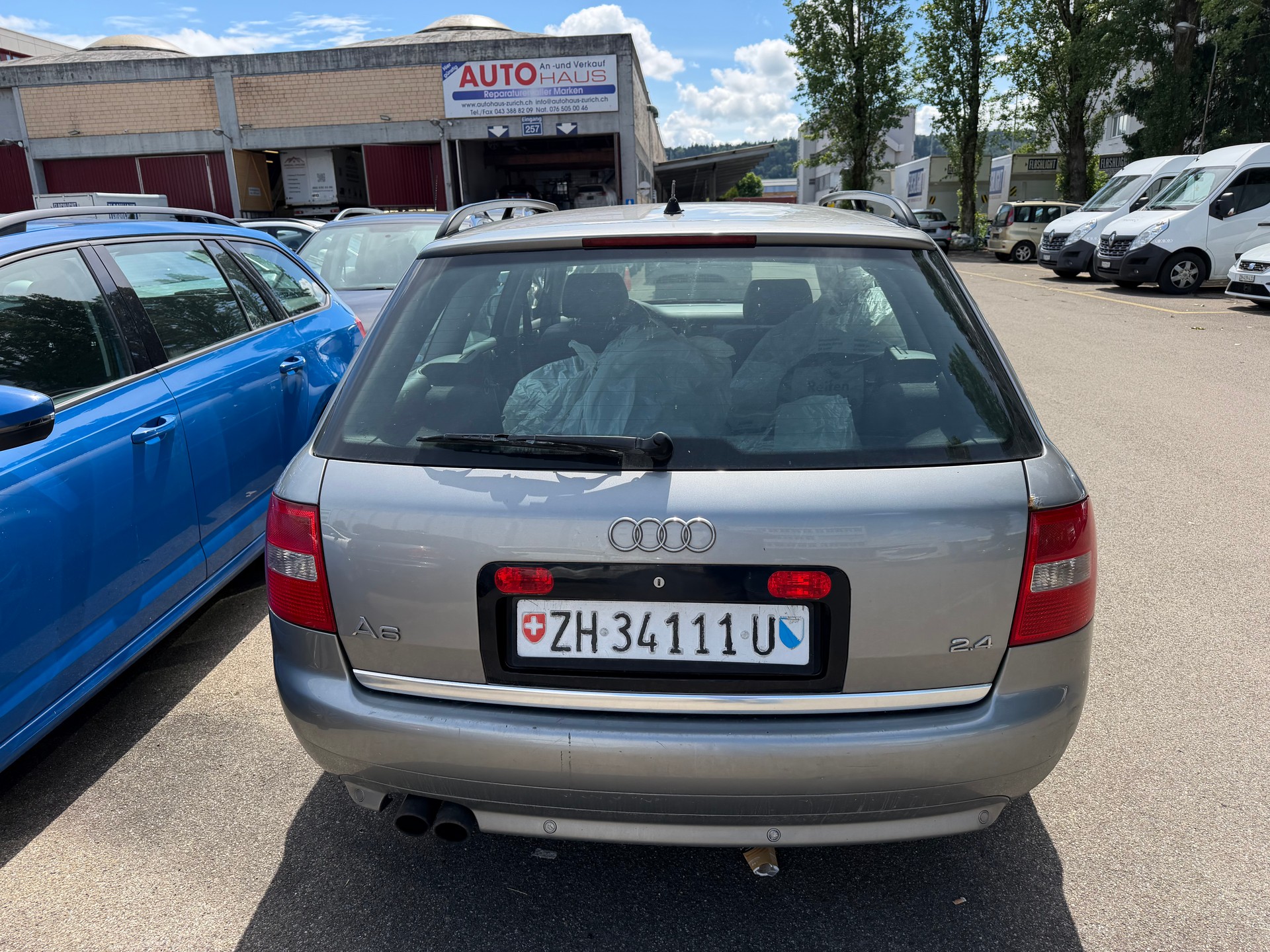 AUDI A6 Avant 2.4-image-4