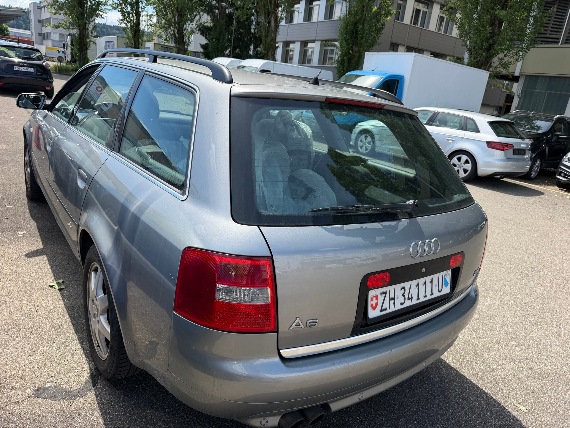 AUDI A6 Avant 2.4-image-5