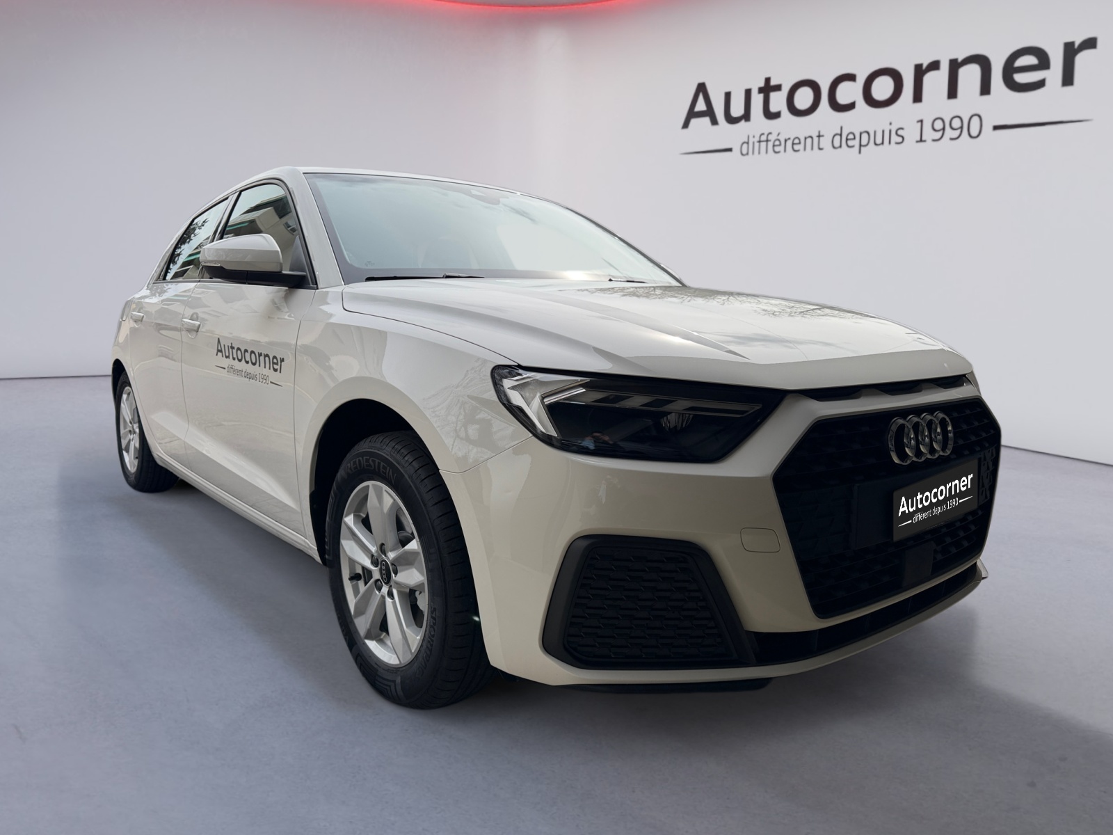 AUDI A1 Sportback 30 TFSI Attraction-image-0