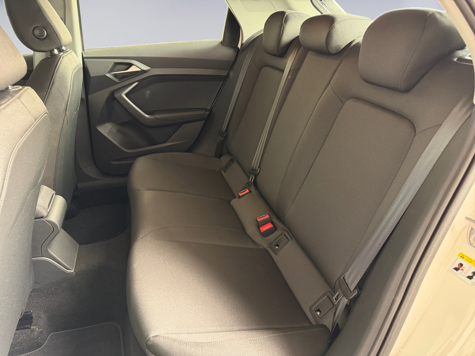 AUDI A1 Sportback 30 TFSI Attraction-image-10