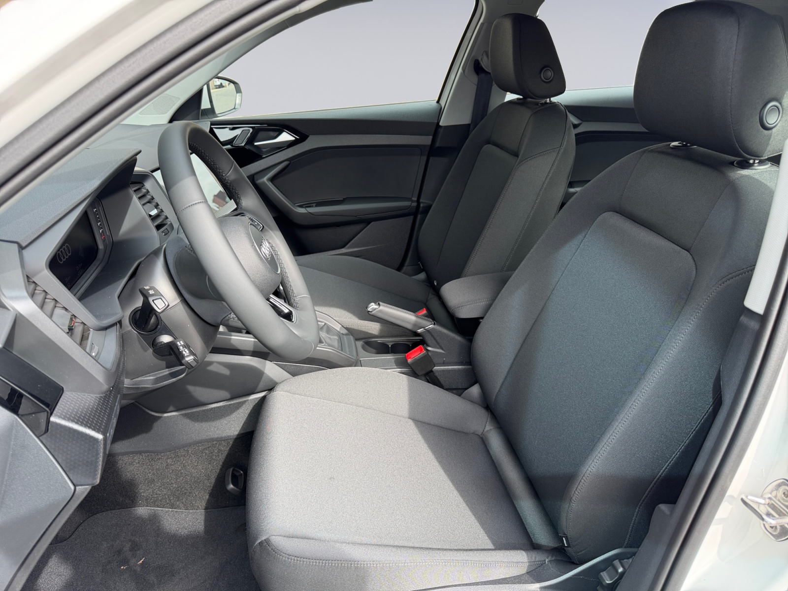 AUDI A1 Sportback 30 TFSI Attraction-image-6
