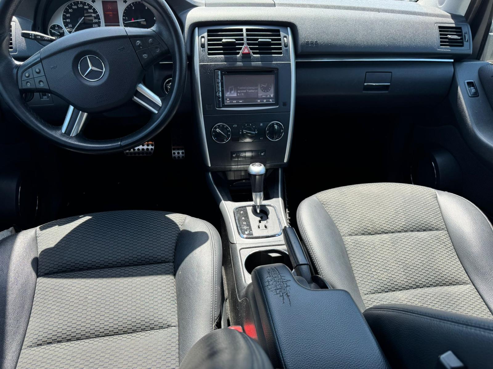 MERCEDES-BENZ B 180 CDI My Star Autotronic-image-10