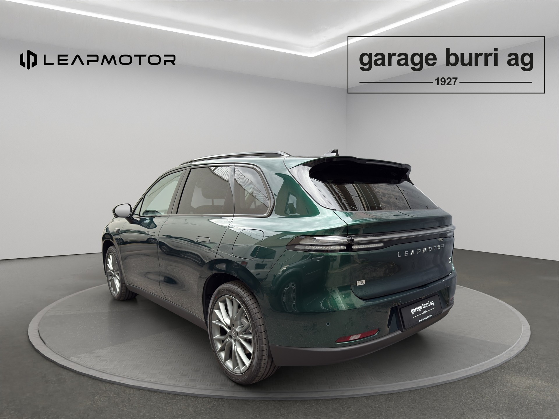 LEAPMOTOR C10 EV AWD-showroom-element-1