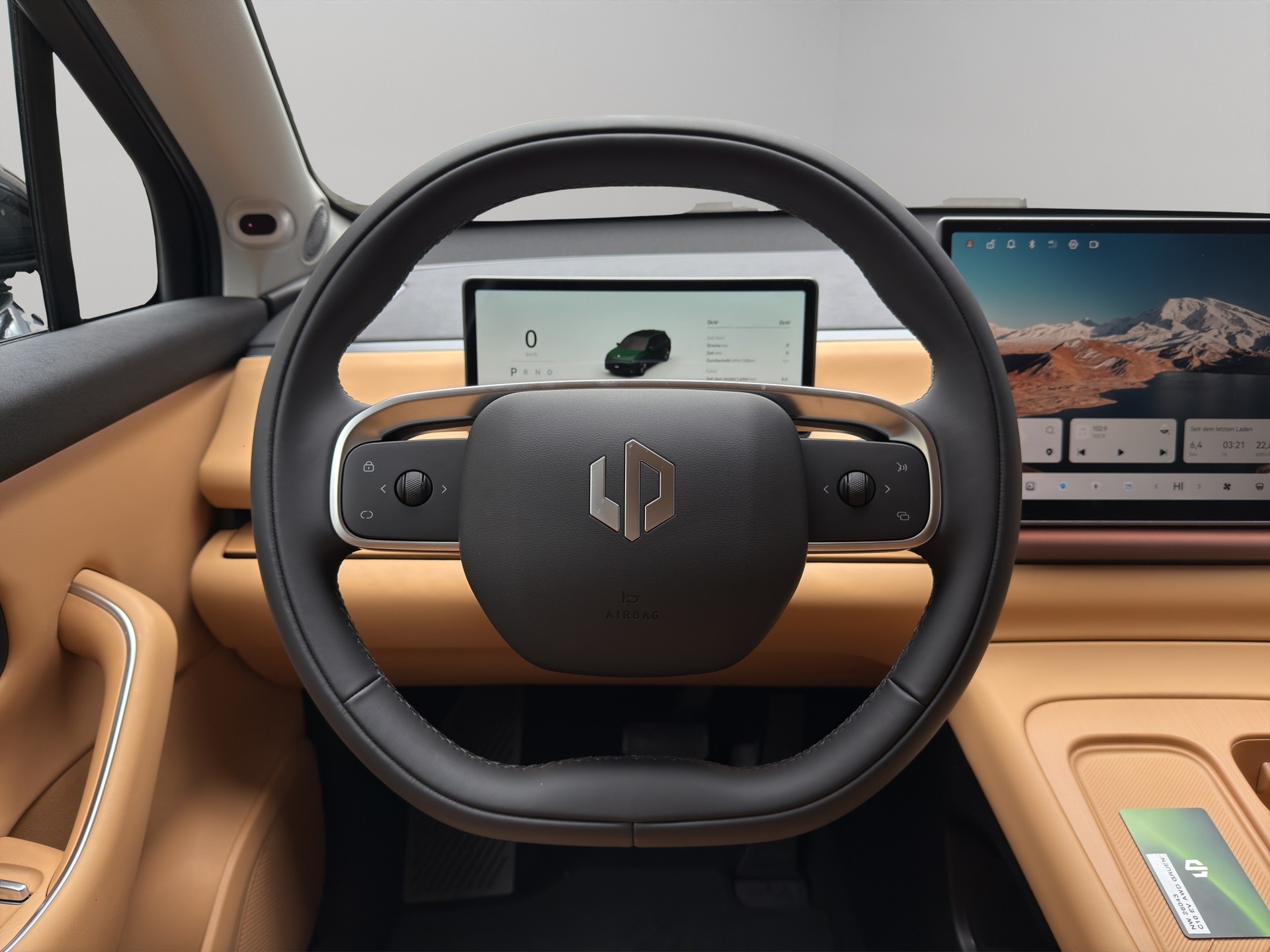 LEAPMOTOR C10 EV AWD-image-5